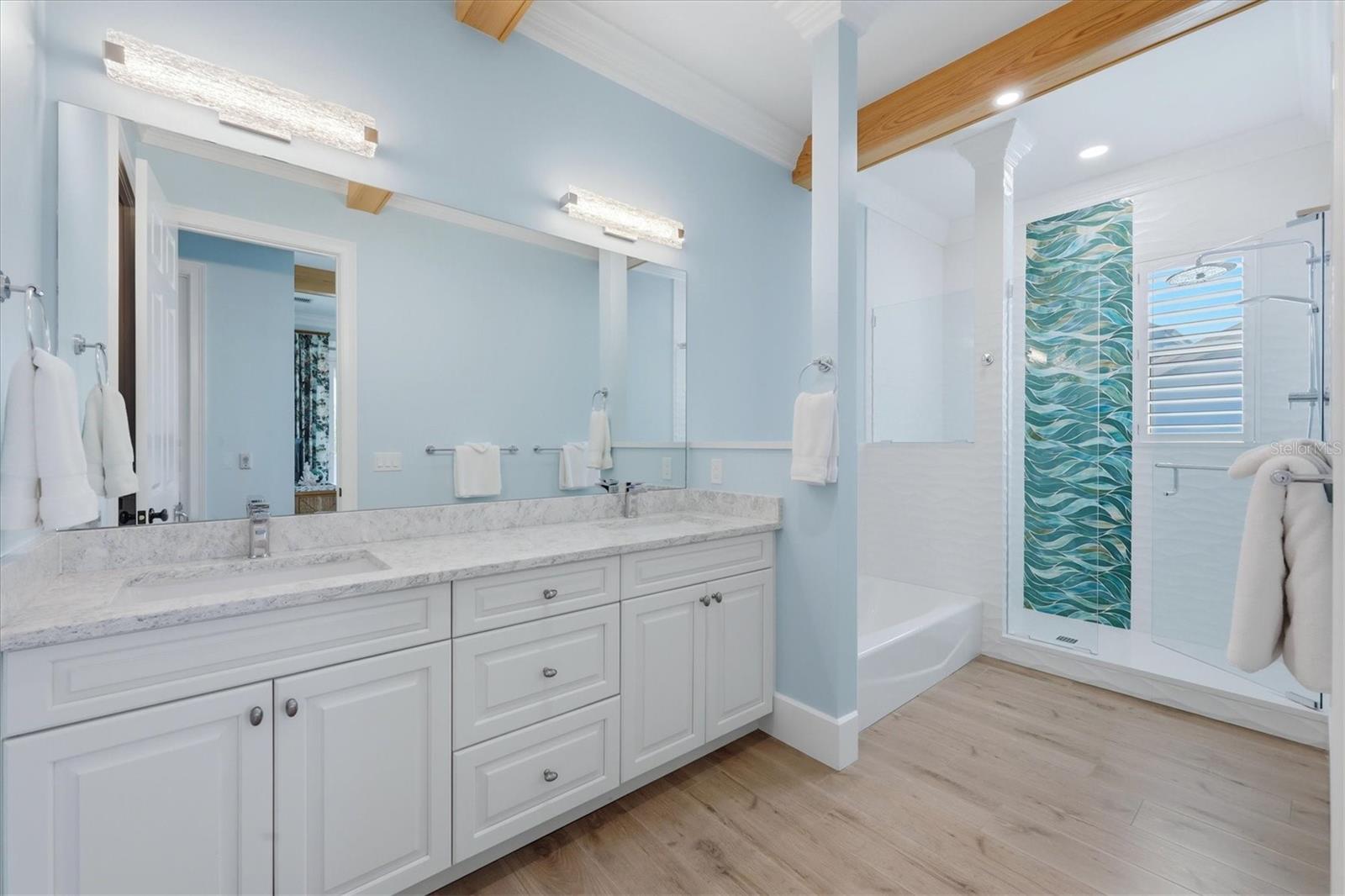 113 AQUA LN — photo 36