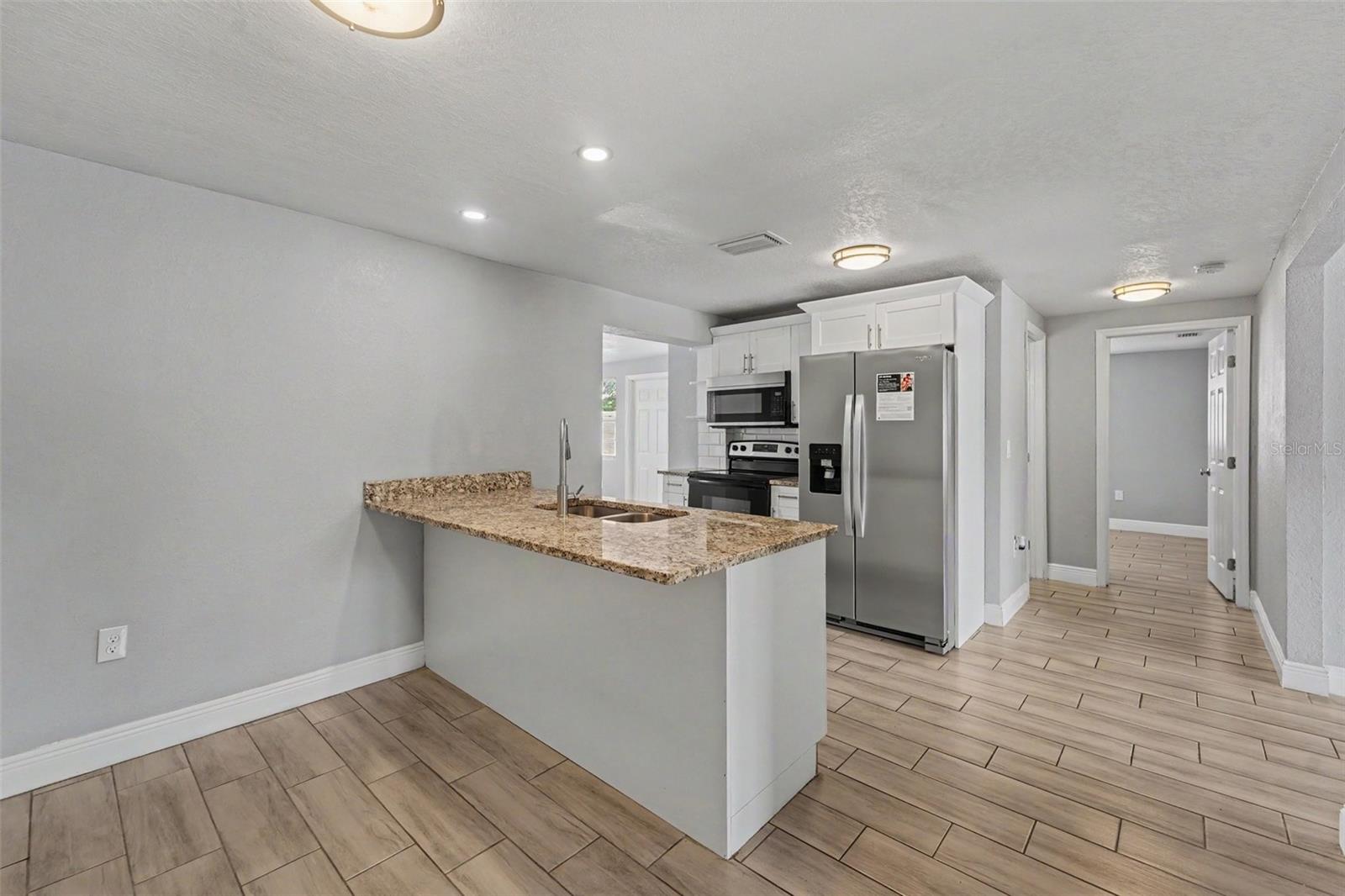 3555 SHERYL HILL DR — photo 6