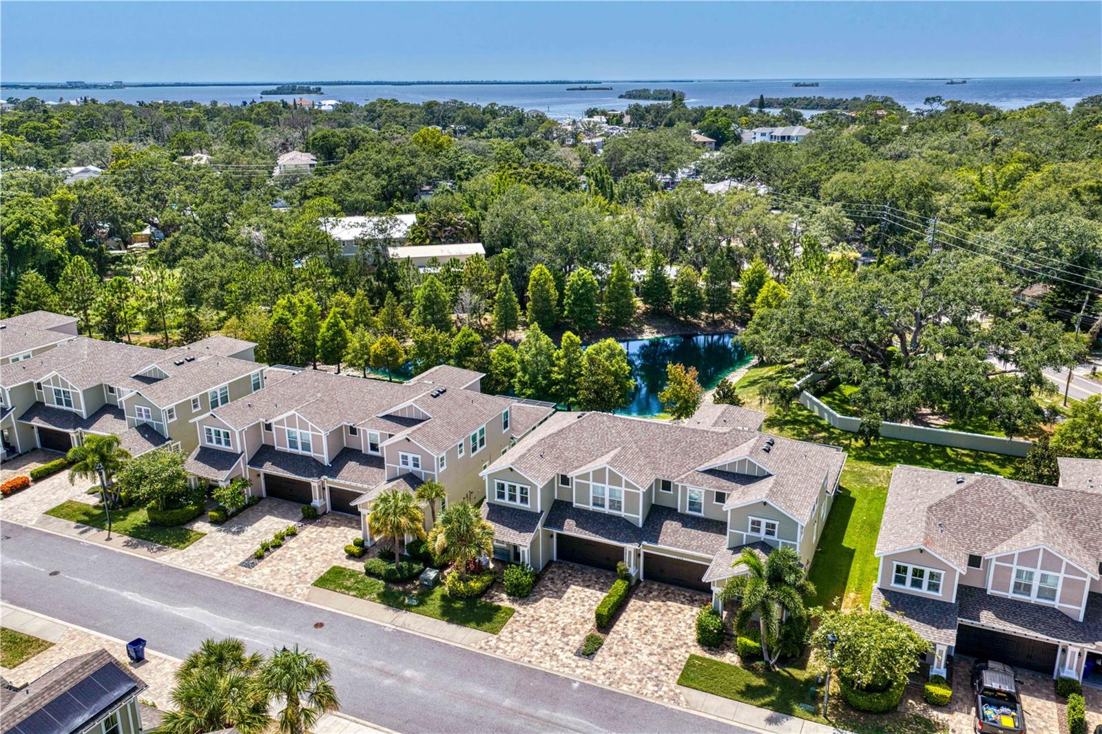 602 OZONA VILLAGE DR — photo 4