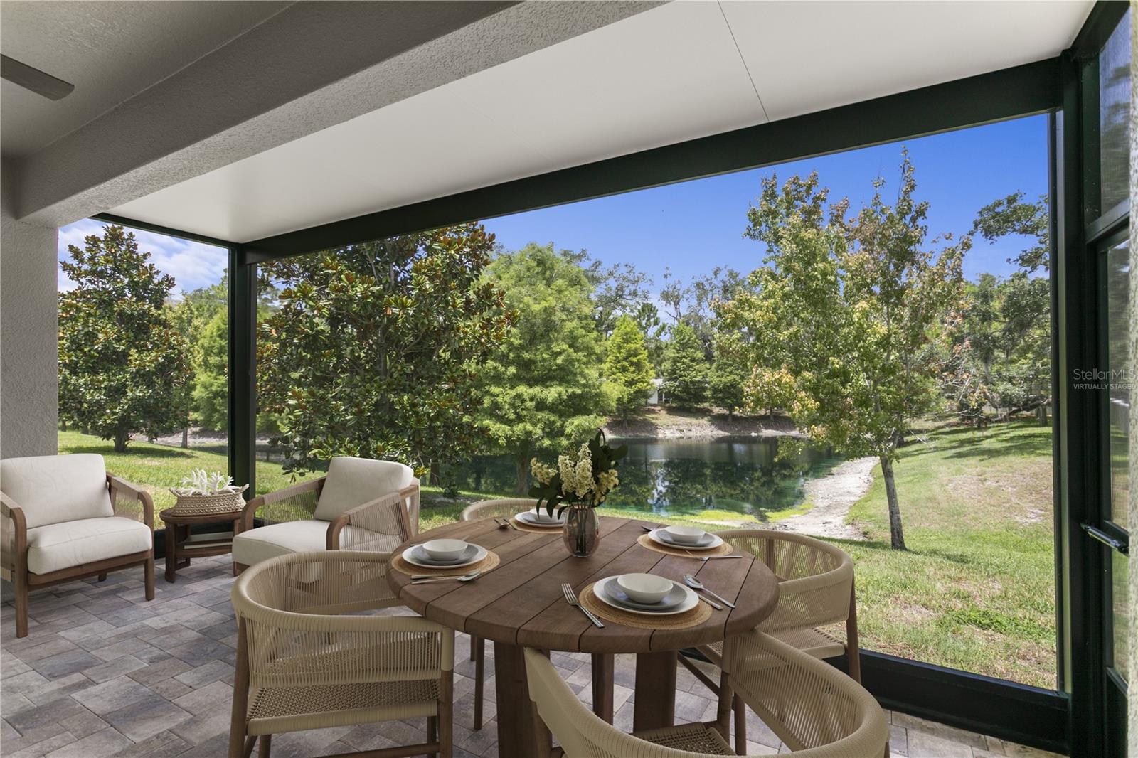 602 OZONA VILLAGE DR — photo 2