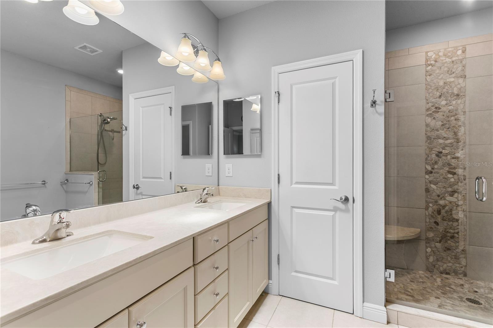 602 OZONA VILLAGE DR — photo 23