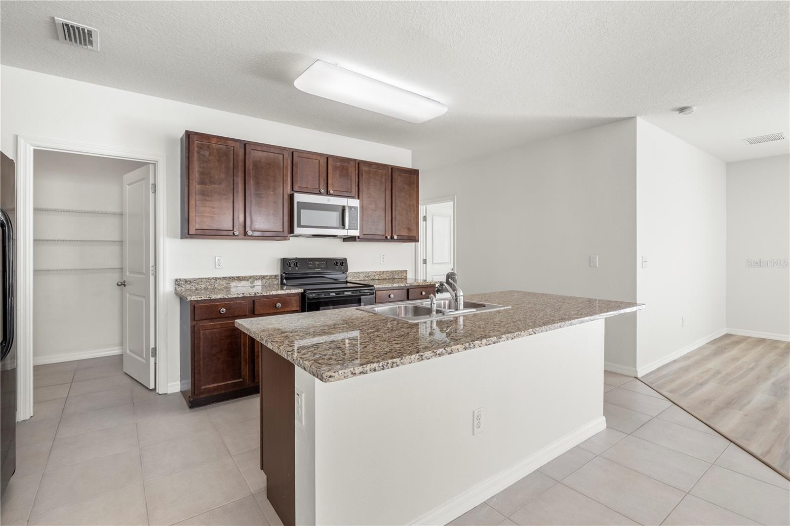 7789 TUSCAN BAY CIR — photo 15