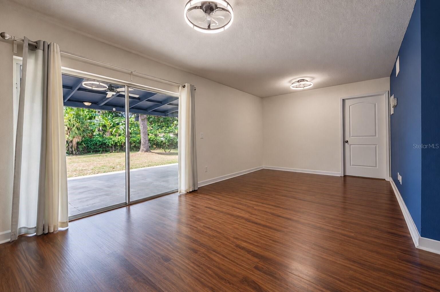 7312 NOVA CIR — photo 11