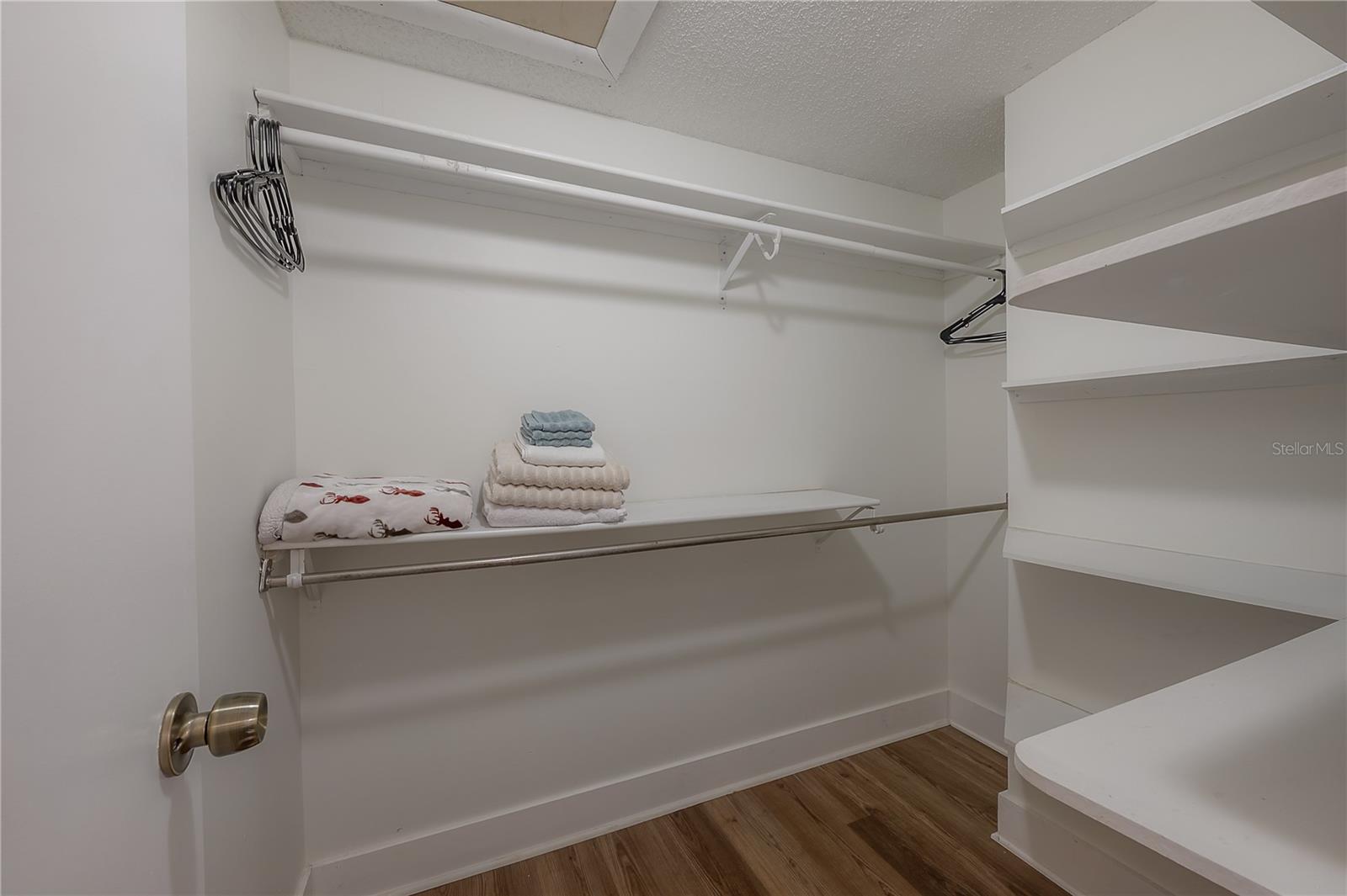 7312 NOVA CIR — photo 31