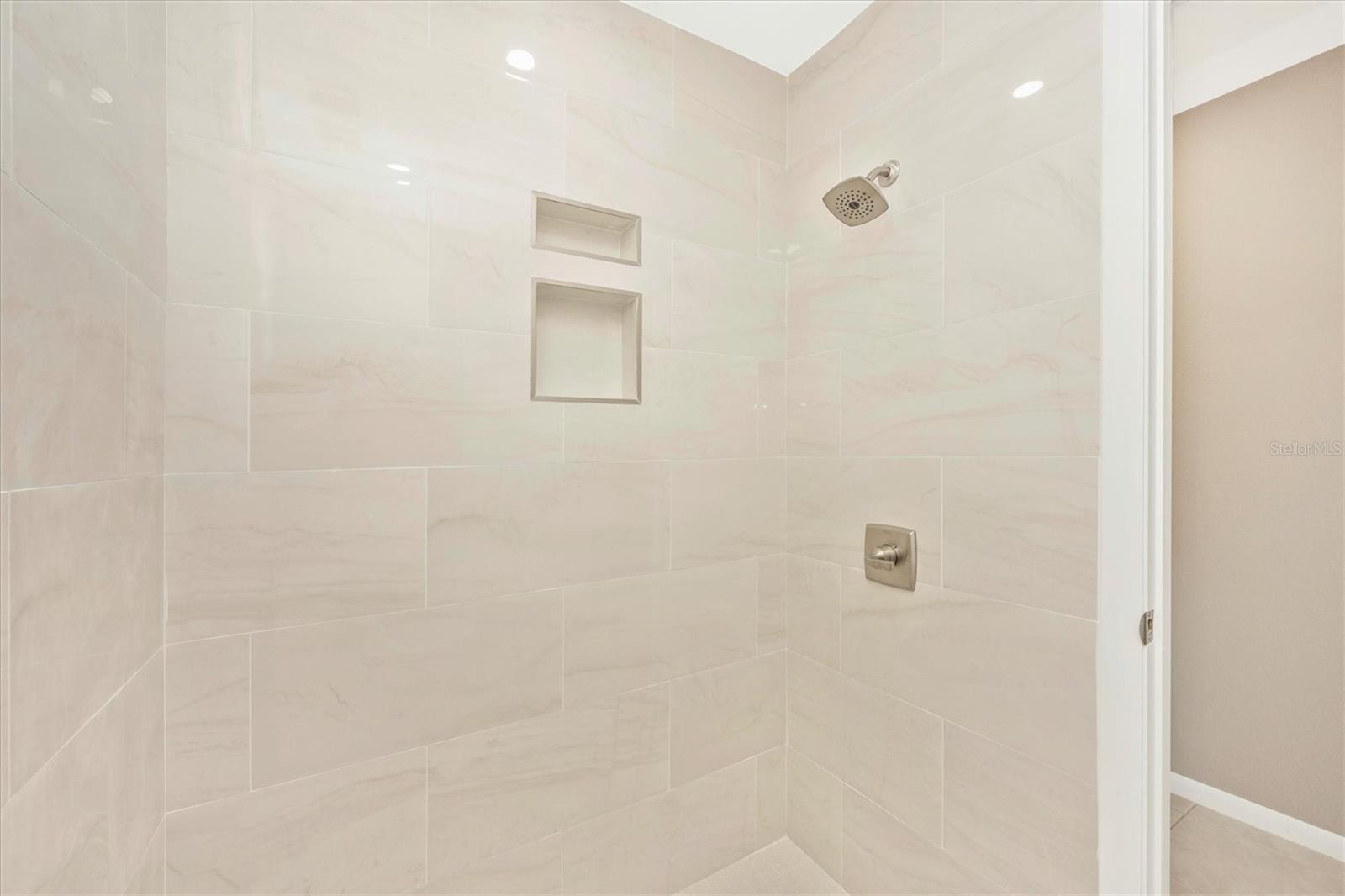 5178 LAKE VILLAGE DR #86 — photo 37