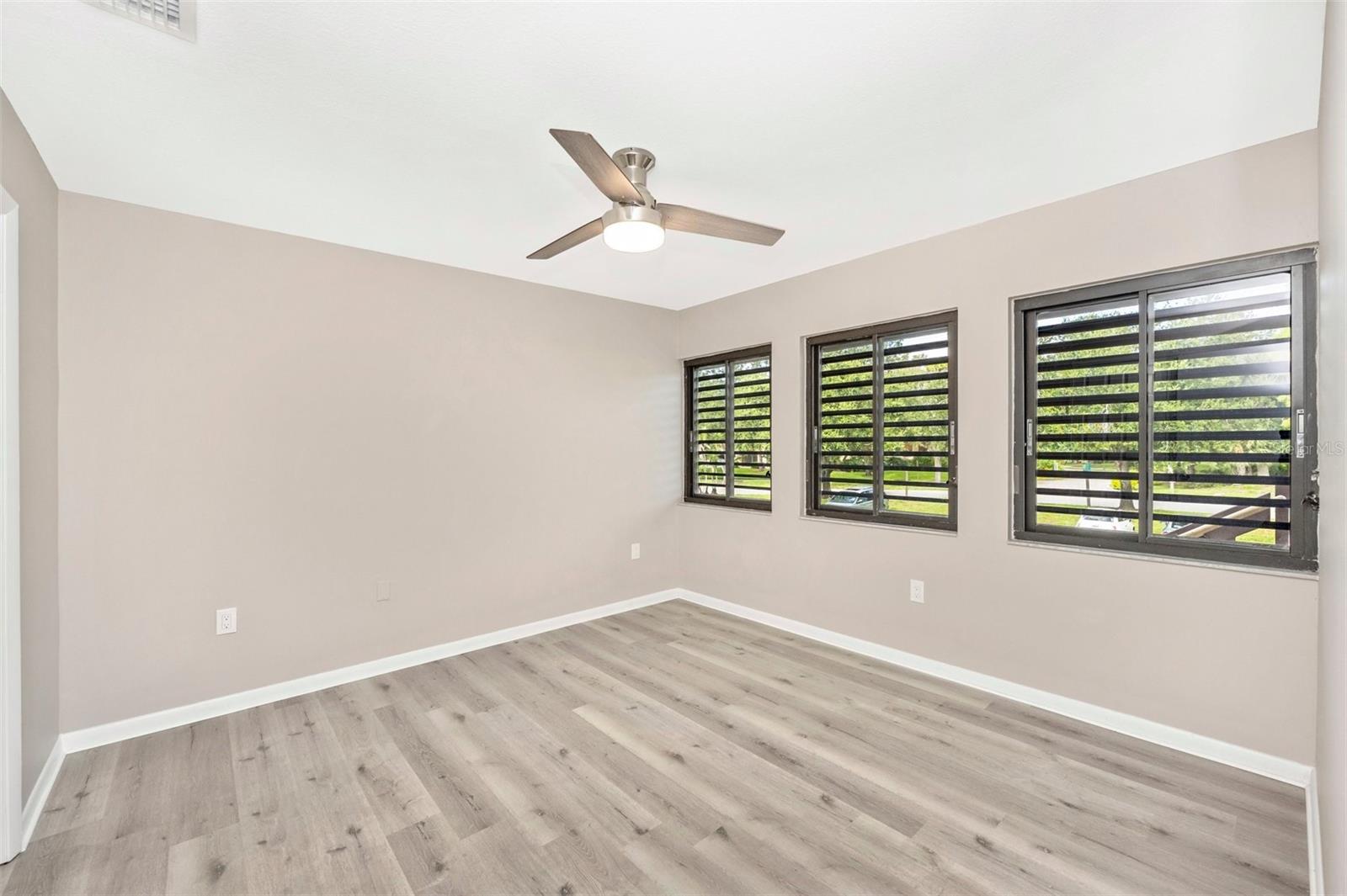 5178 LAKE VILLAGE DR #86 — photo 12