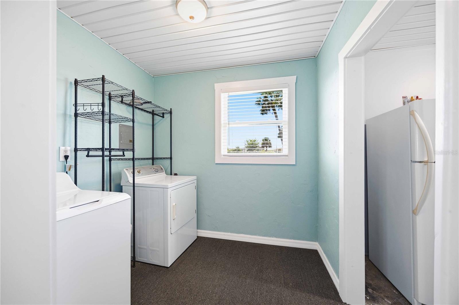 206 TORTOLA WAY — photo 37