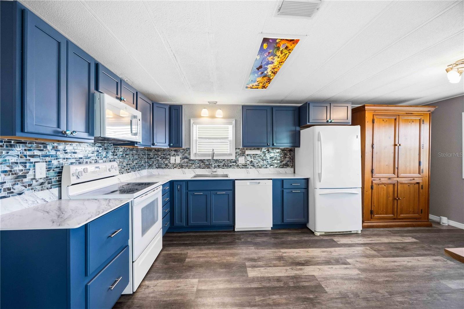 206 TORTOLA WAY — photo 18