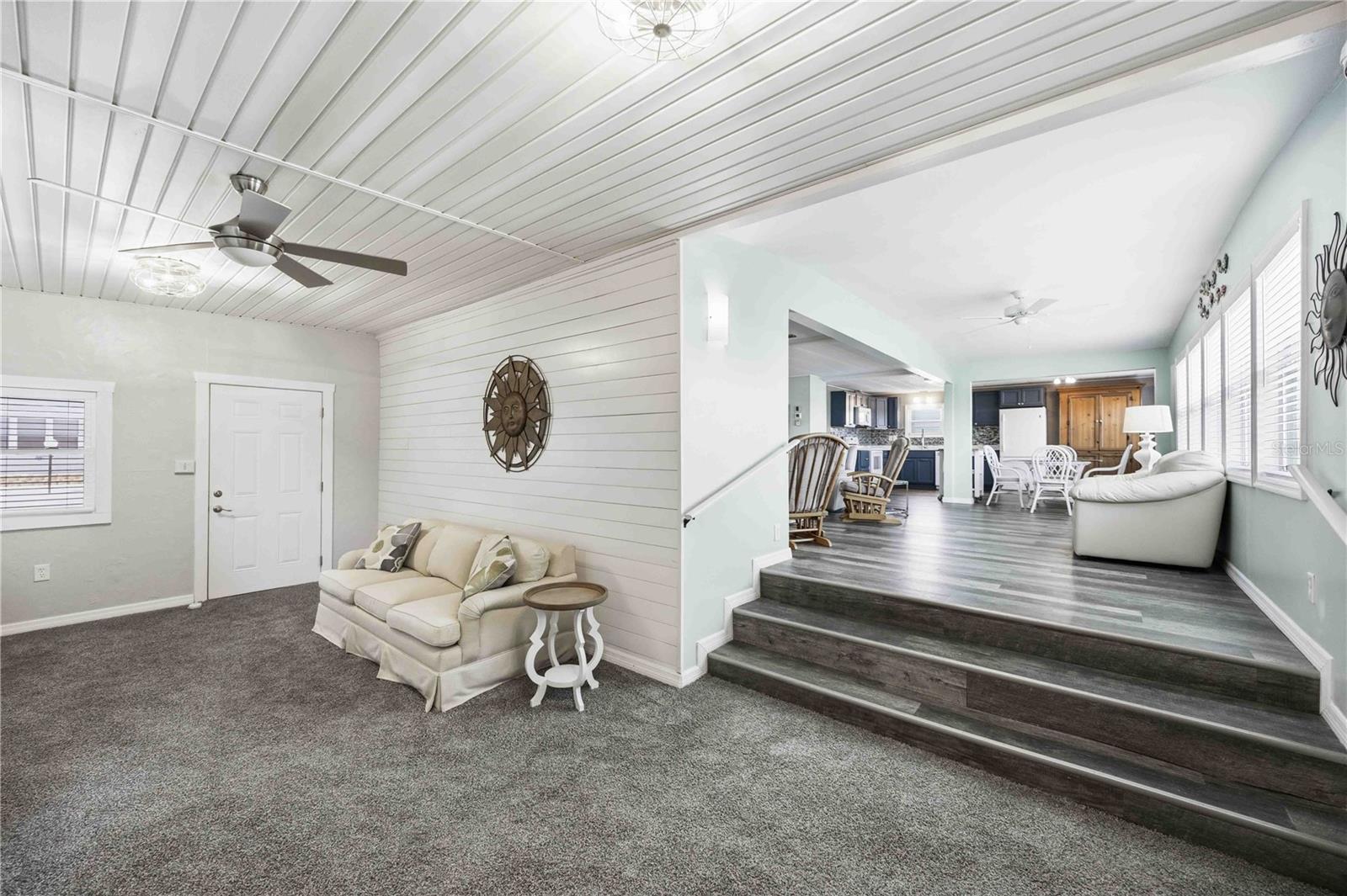 206 TORTOLA WAY — photo 10