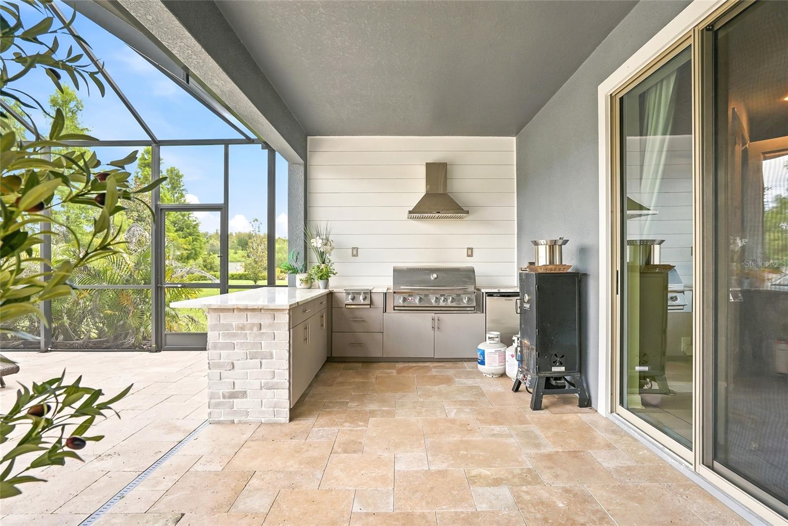 19284 BRIARBROOK DR — photo 60