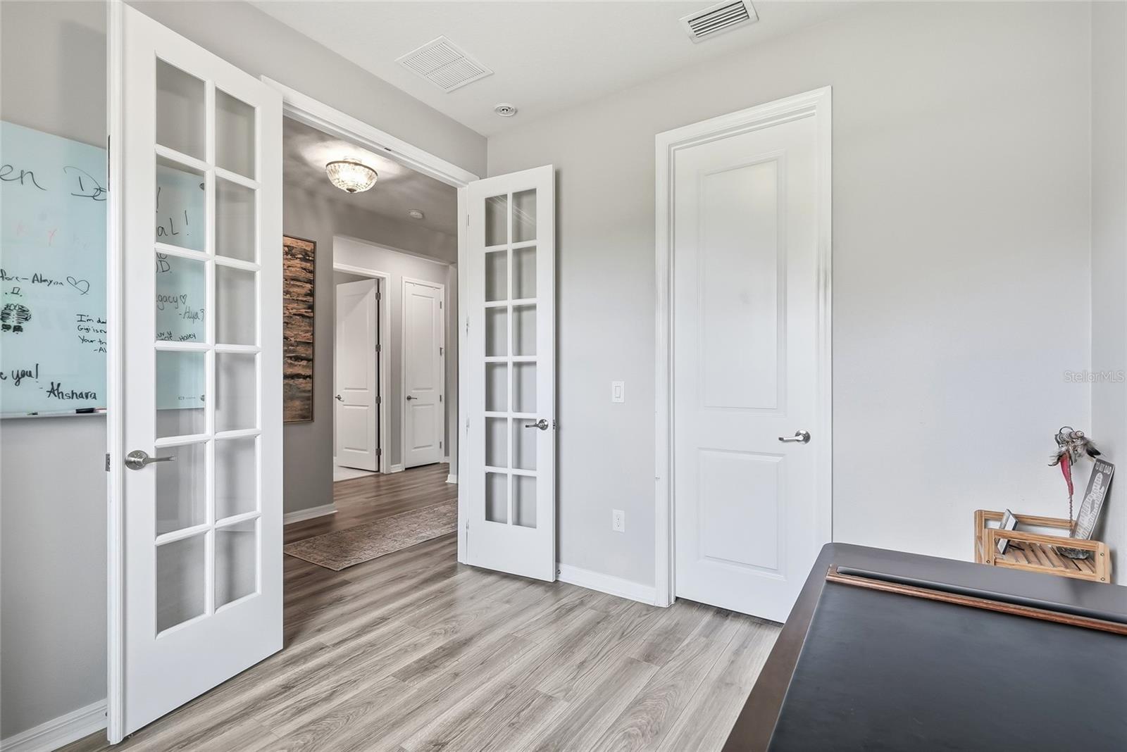 19284 BRIARBROOK DR — photo 45