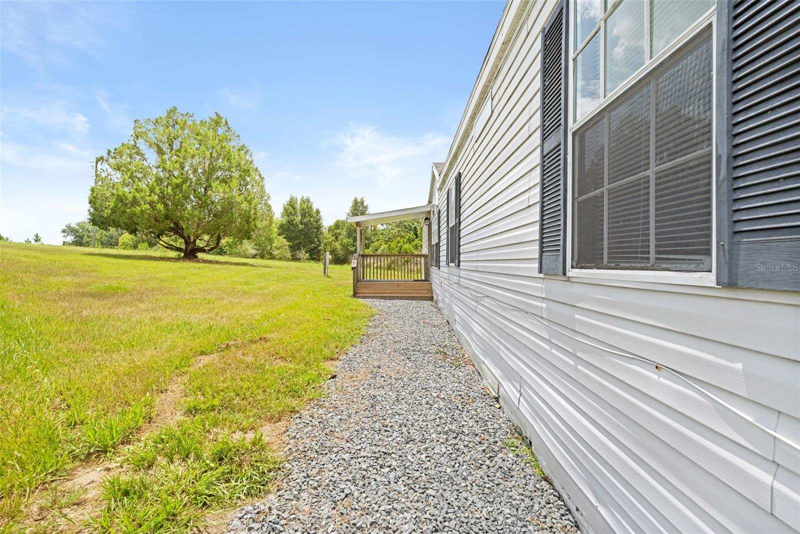 33320 LARKIN RD — photo 8