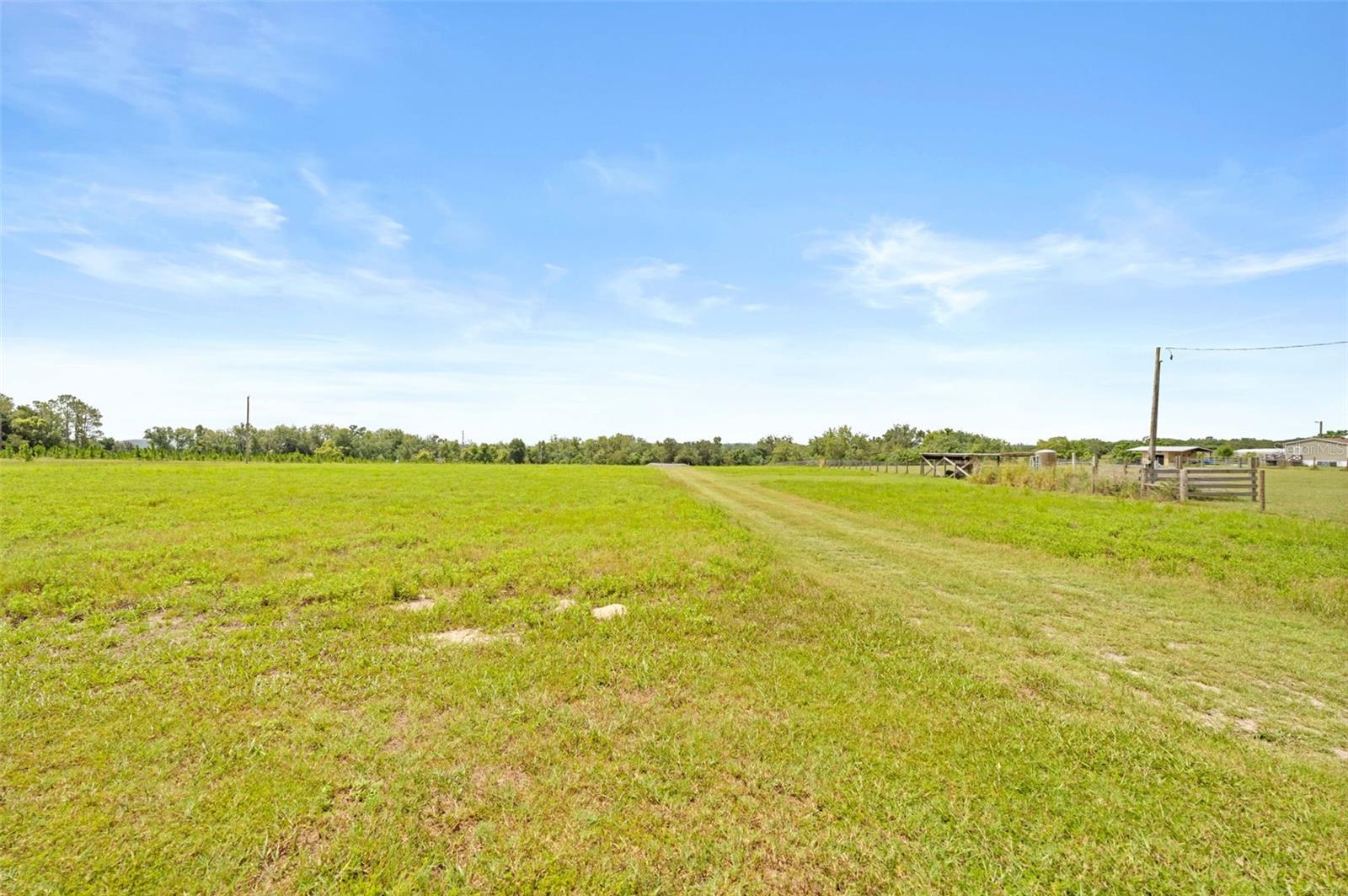 33320 LARKIN RD — photo 59
