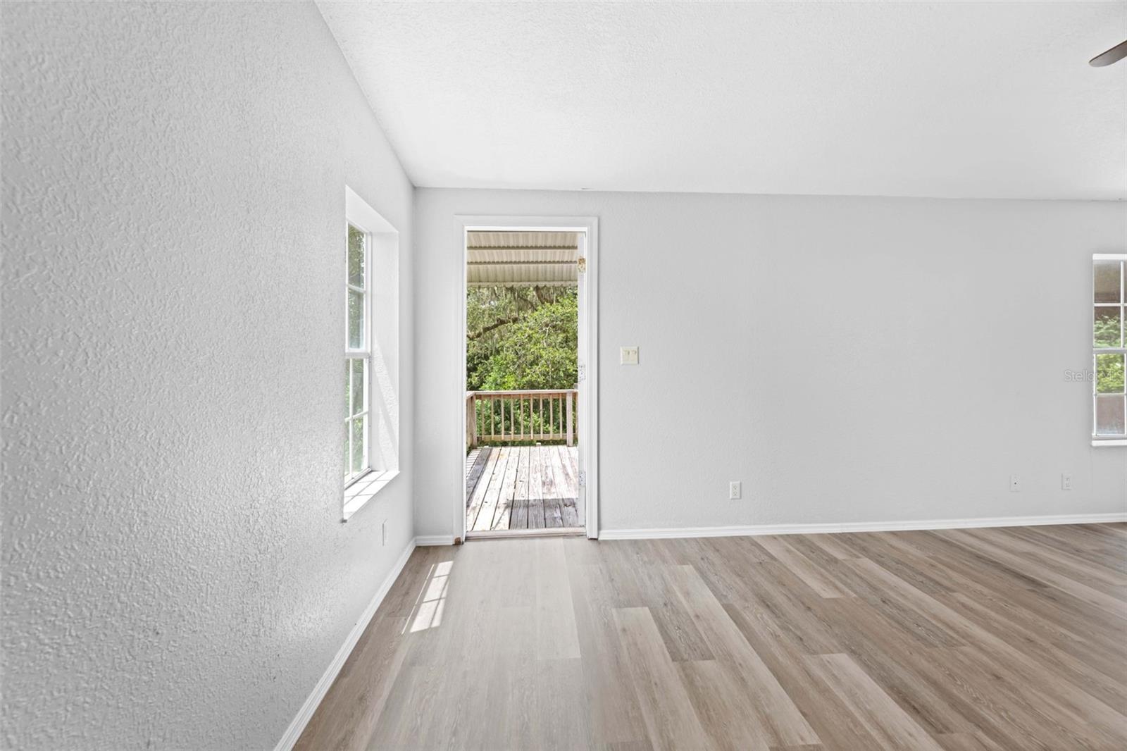 33320 LARKIN RD — photo 27