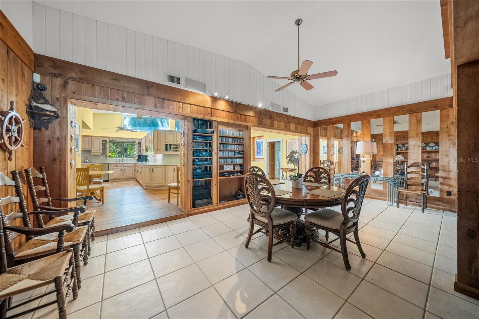 7616 COVE TER — photo 16