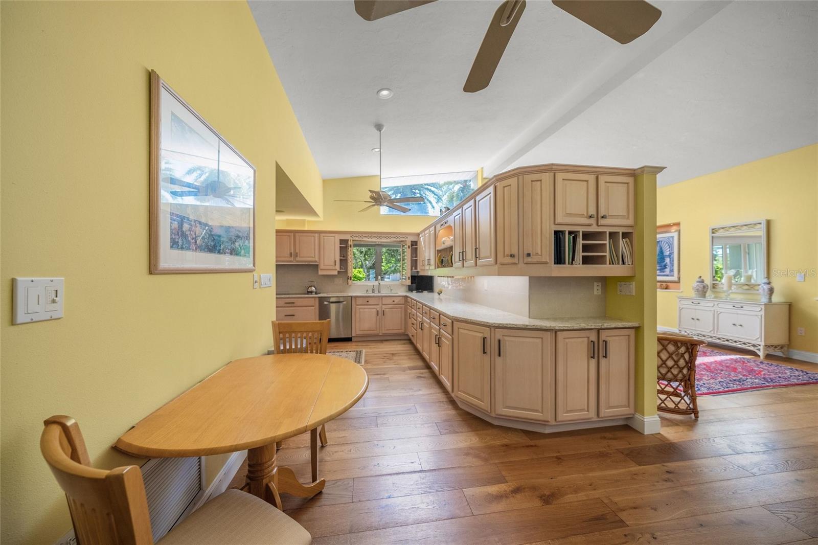 7616 COVE TER — photo 12