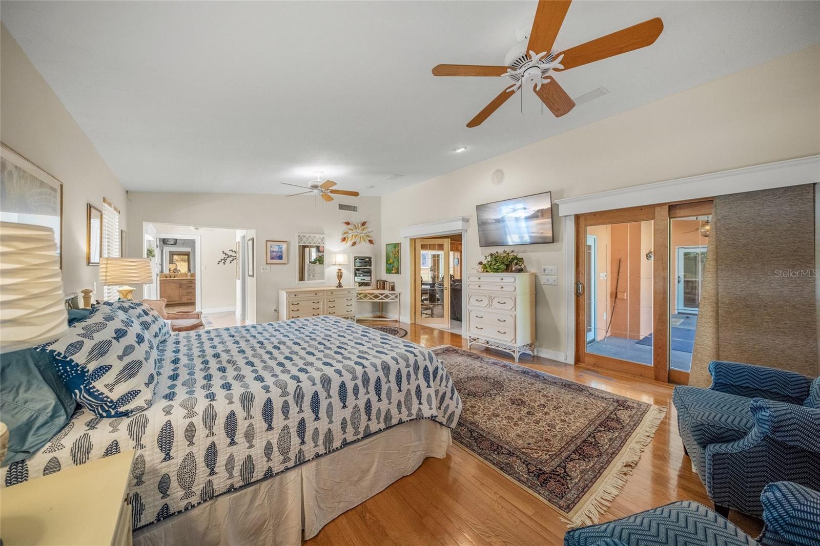 7616 COVE TER — photo 24