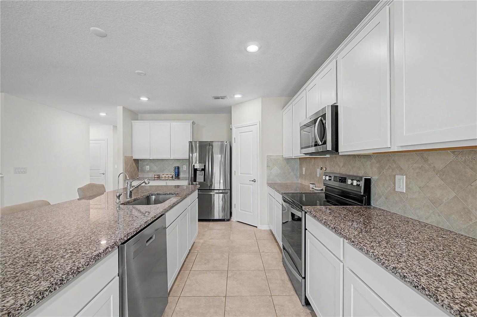 3891 CAPRI COAST DR — photo 8
