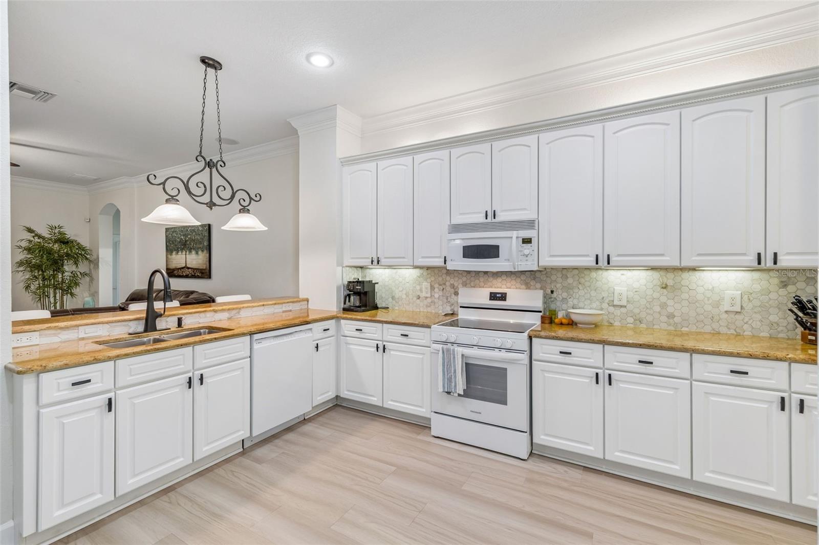 3825 MISTY LANDING DR — photo 17