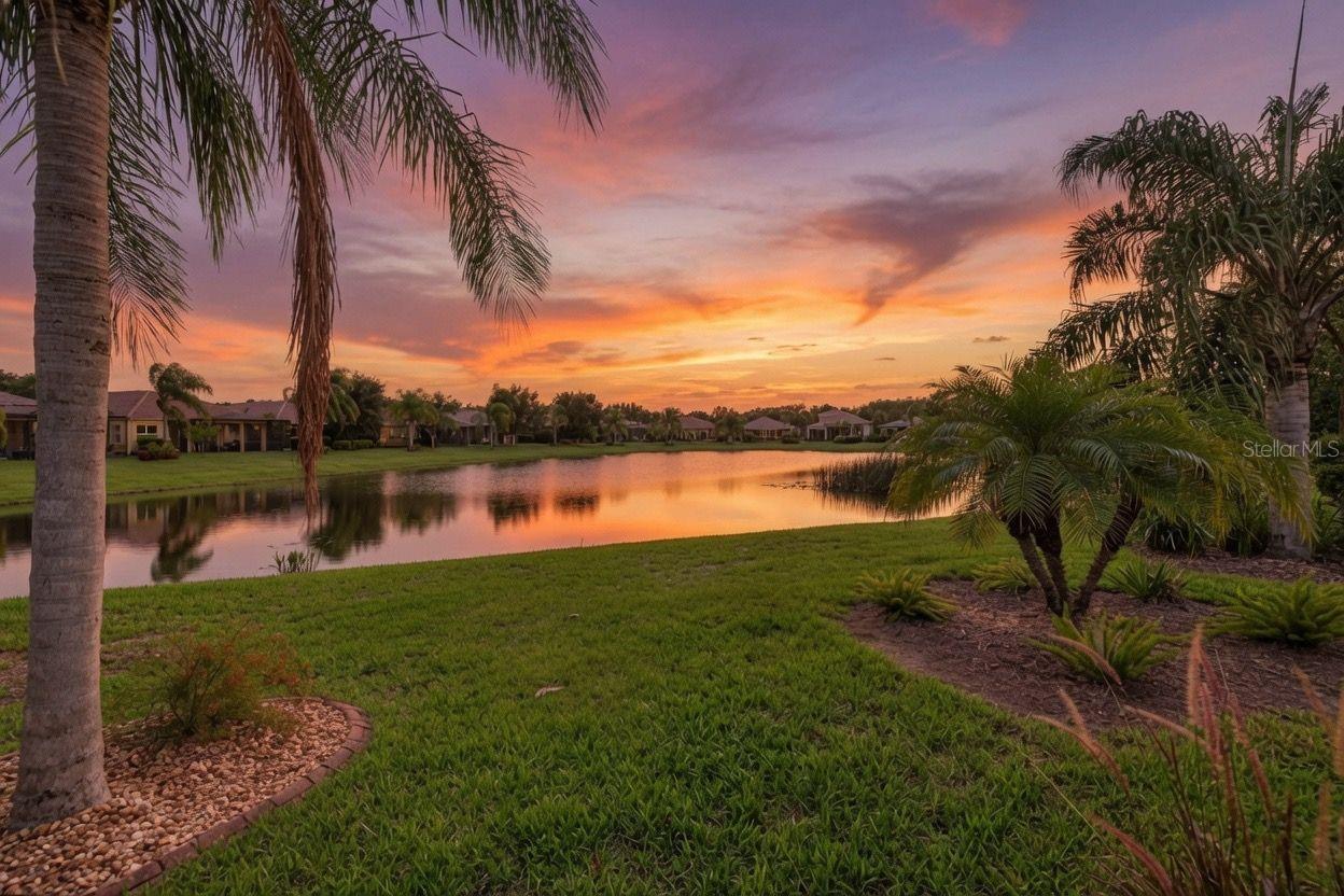 15929 GOLDEN LAKES DR — photo 4