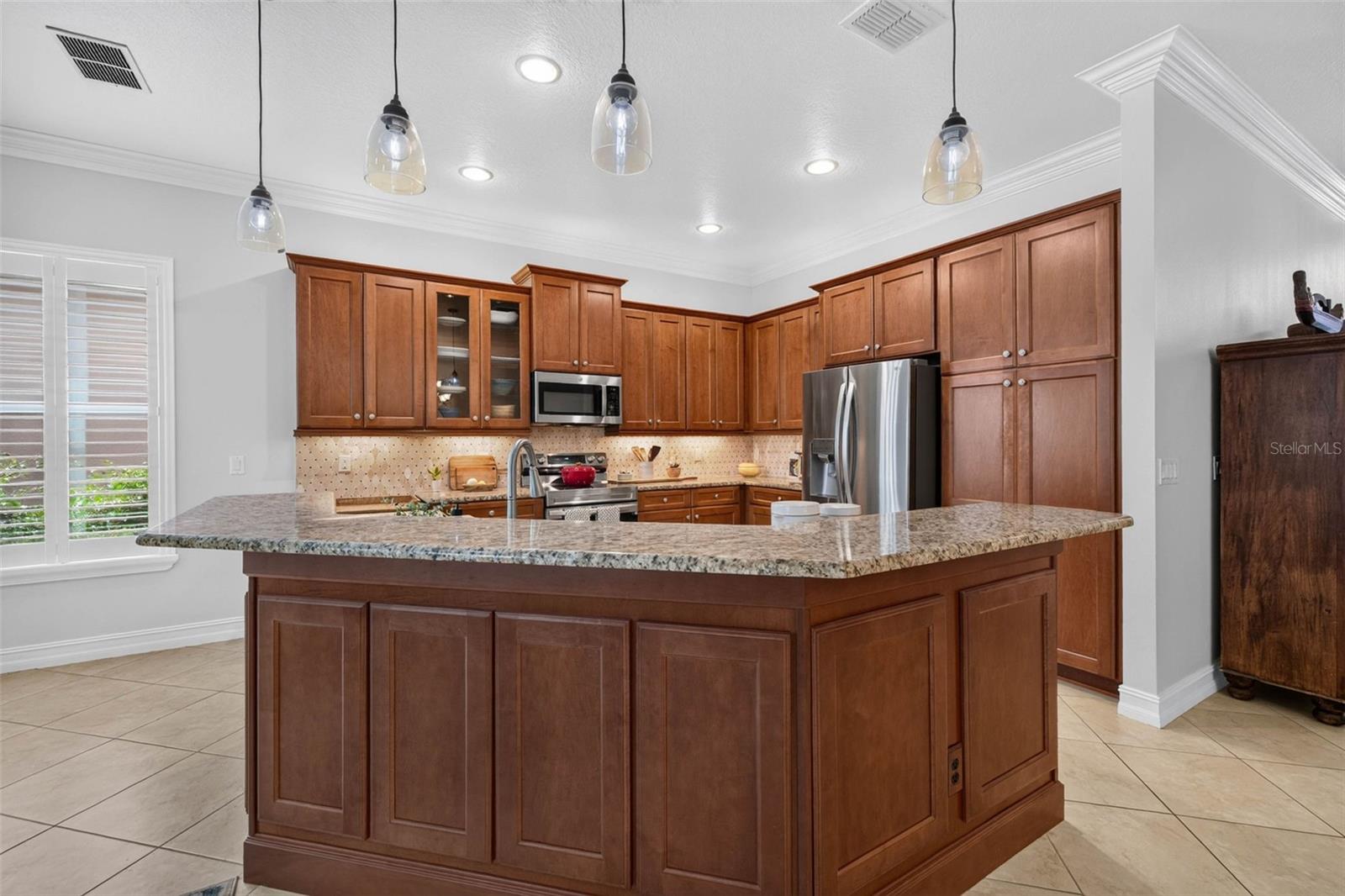 15929 GOLDEN LAKES DR — photo 14
