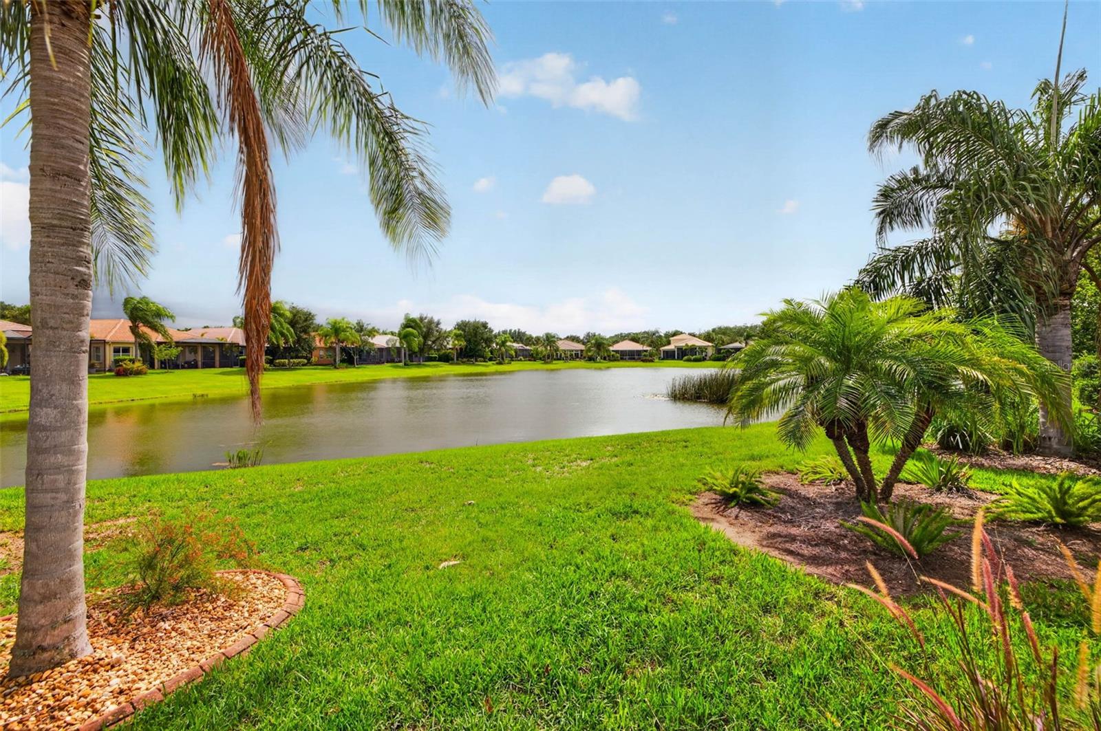 15929 GOLDEN LAKES DR — photo 28