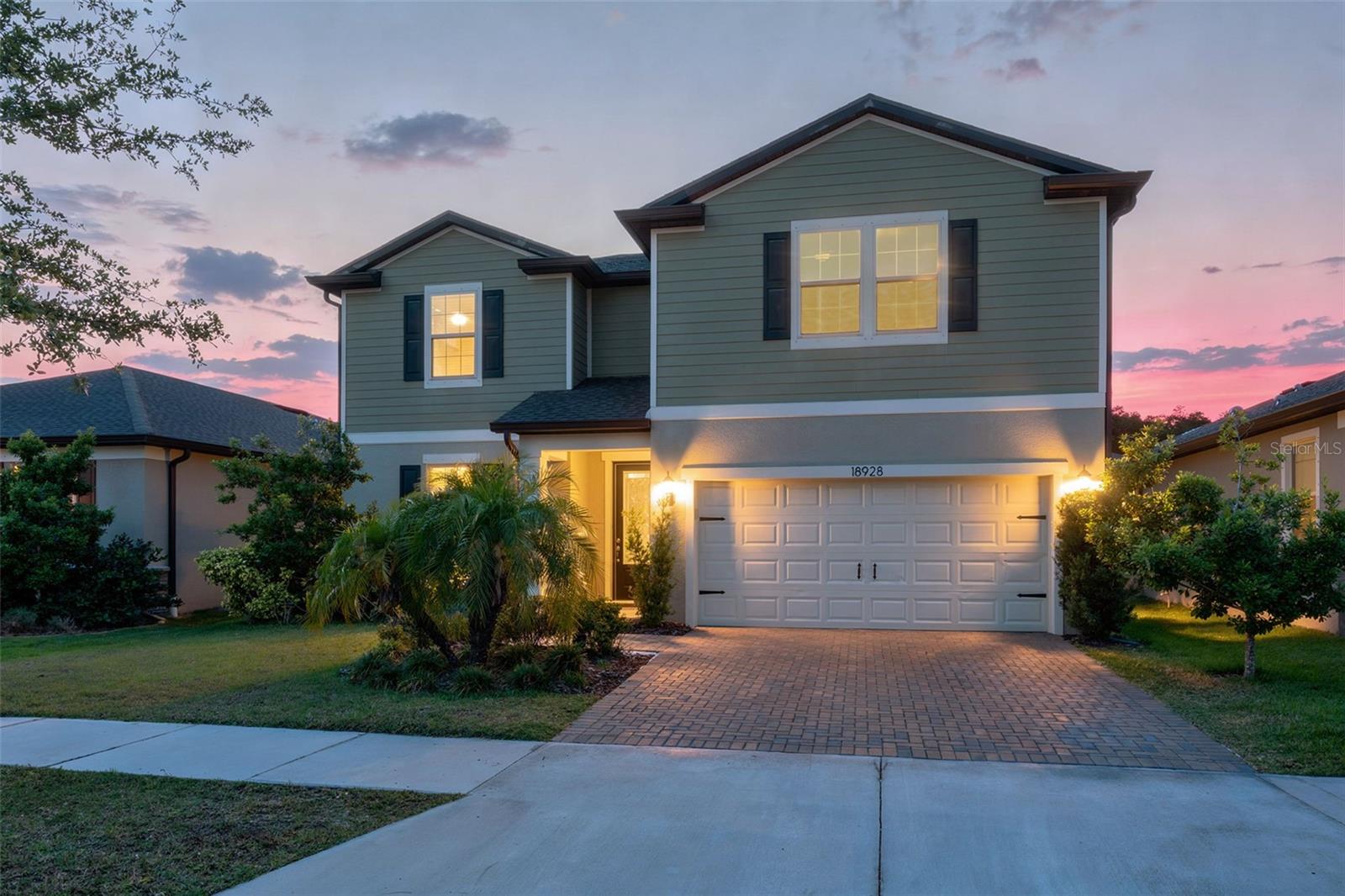 18928 WILLOWMORE CEDAR DR — photo 2