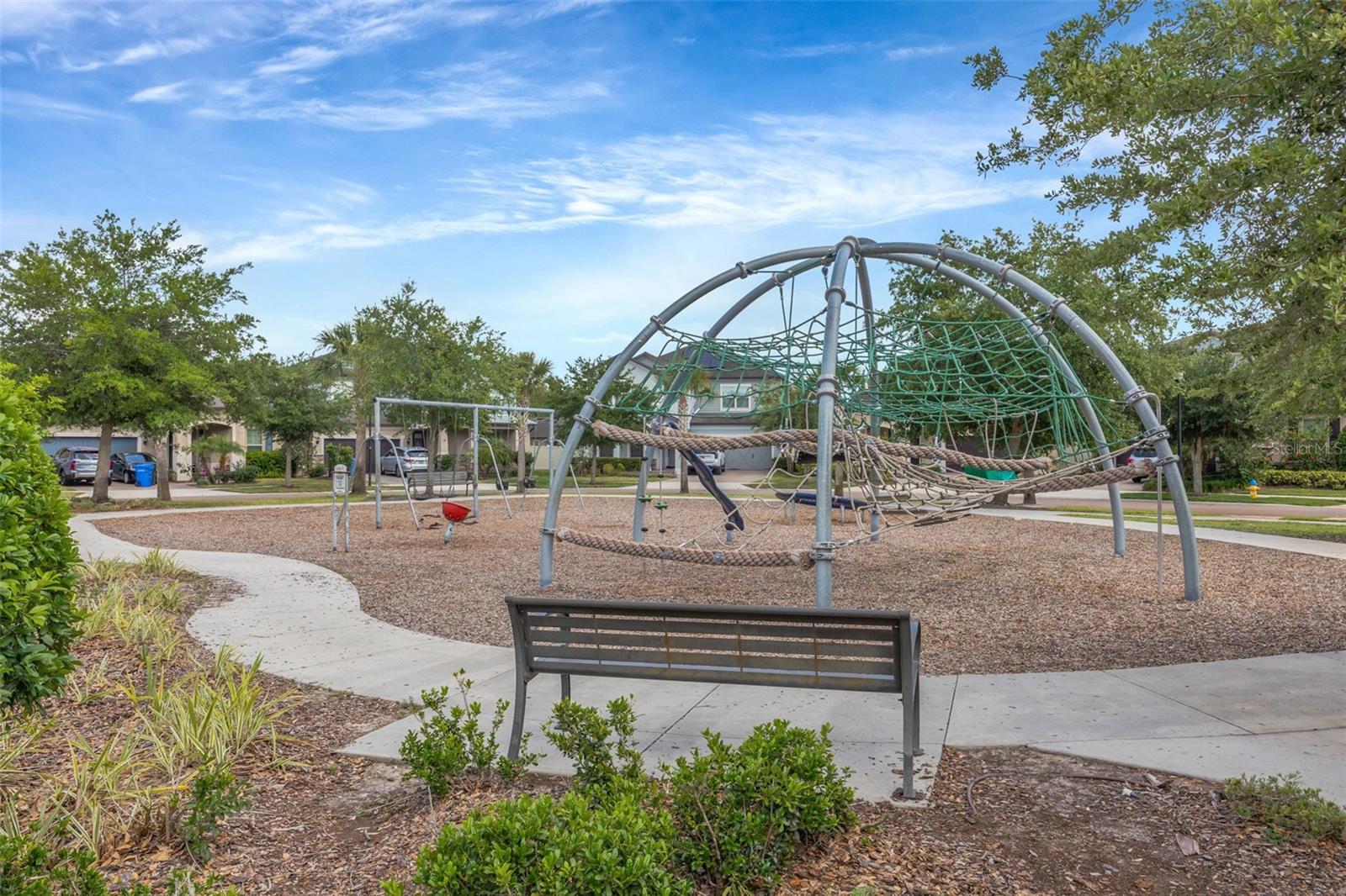 18928 WILLOWMORE CEDAR DR — photo 52