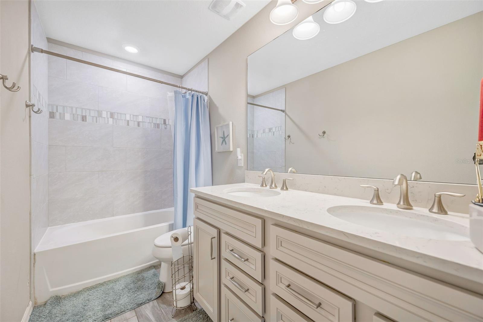 18928 WILLOWMORE CEDAR DR — photo 37