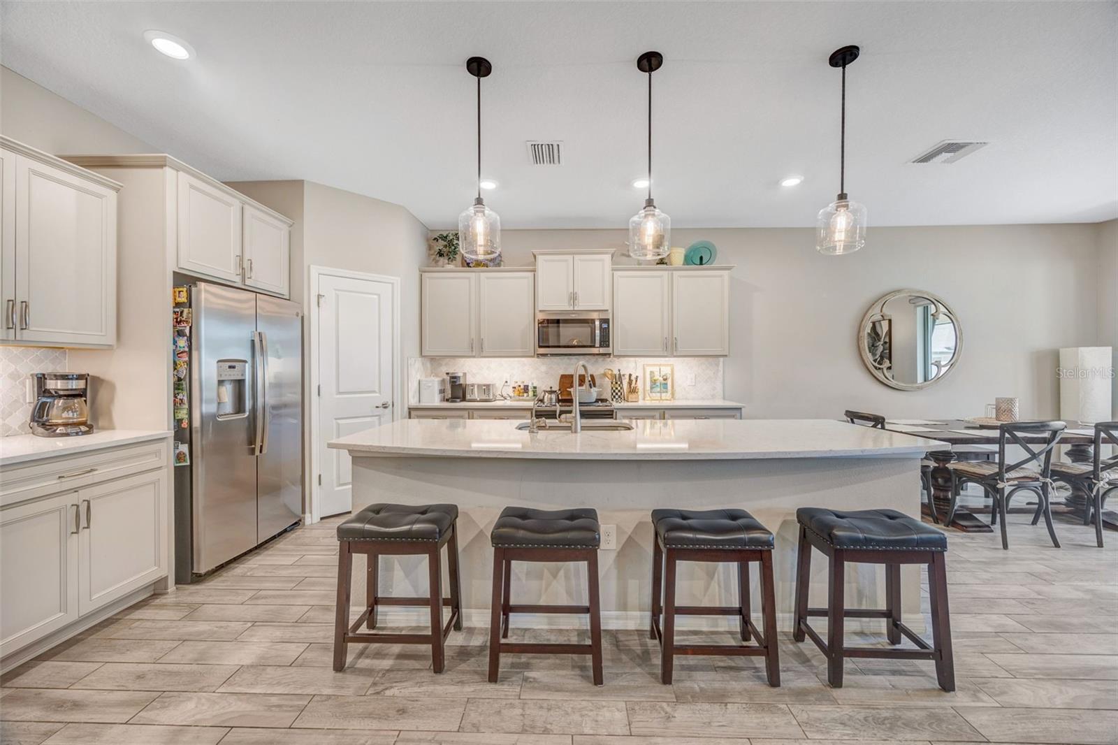 18928 WILLOWMORE CEDAR DR — photo 24
