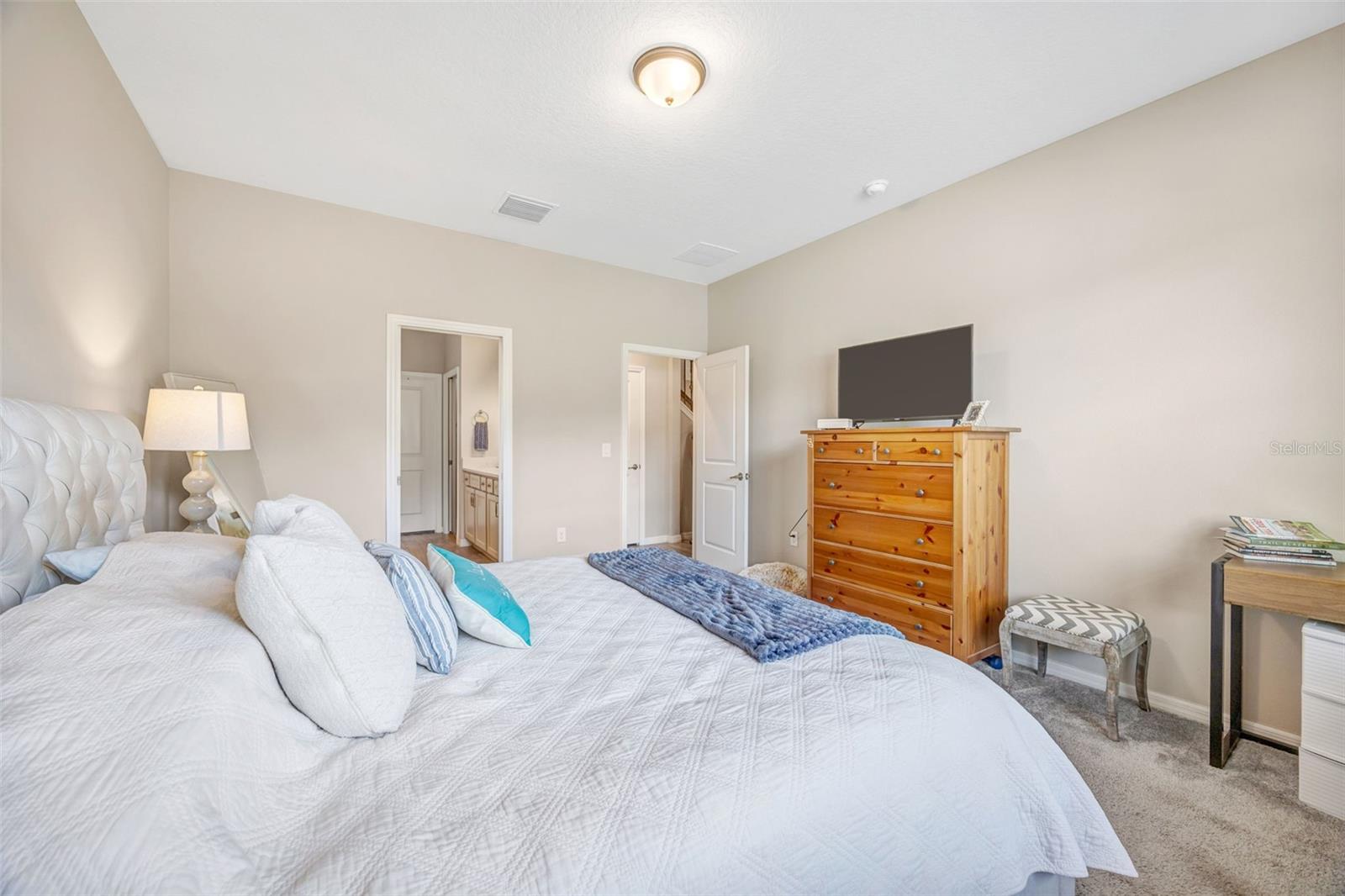 18928 WILLOWMORE CEDAR DR — photo 42