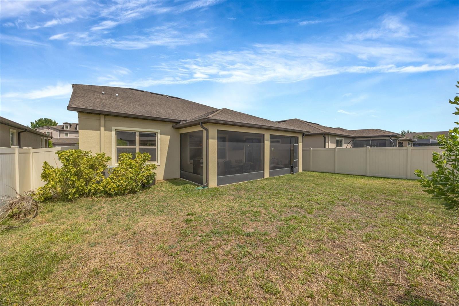 18928 WILLOWMORE CEDAR DR — photo 45