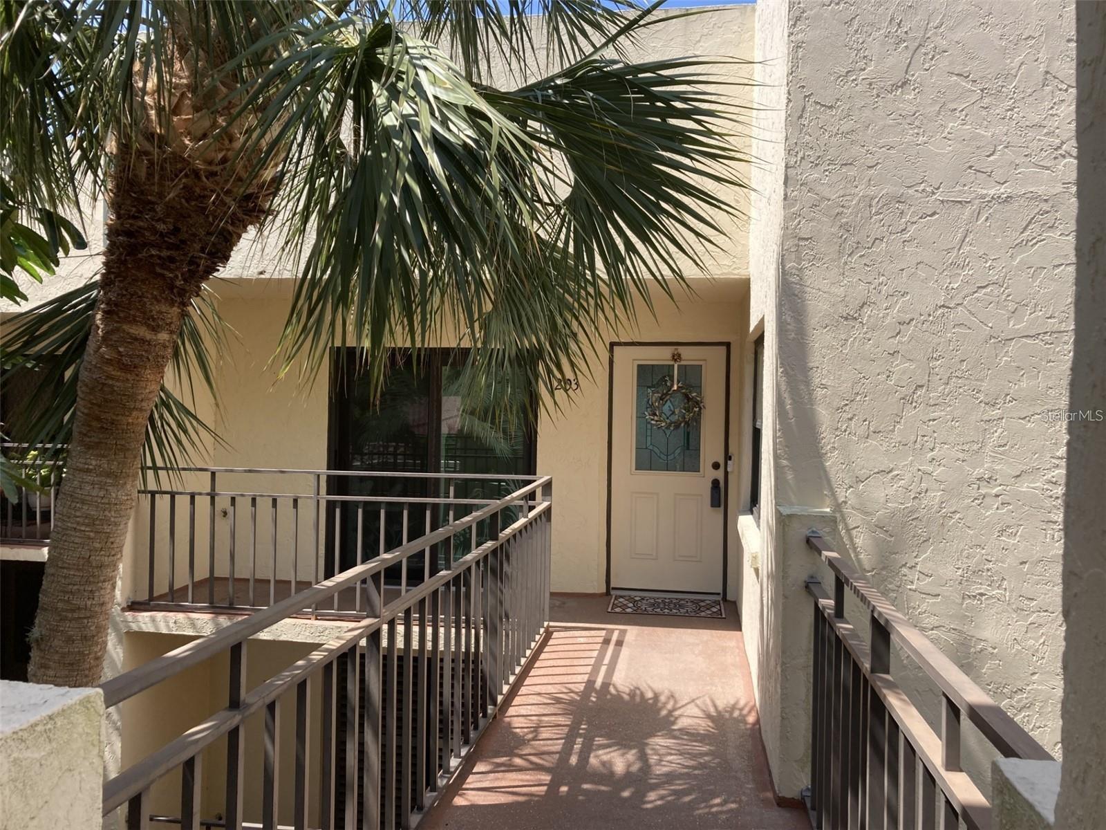 6430 SUN EAGLE LN #203 — photo 4