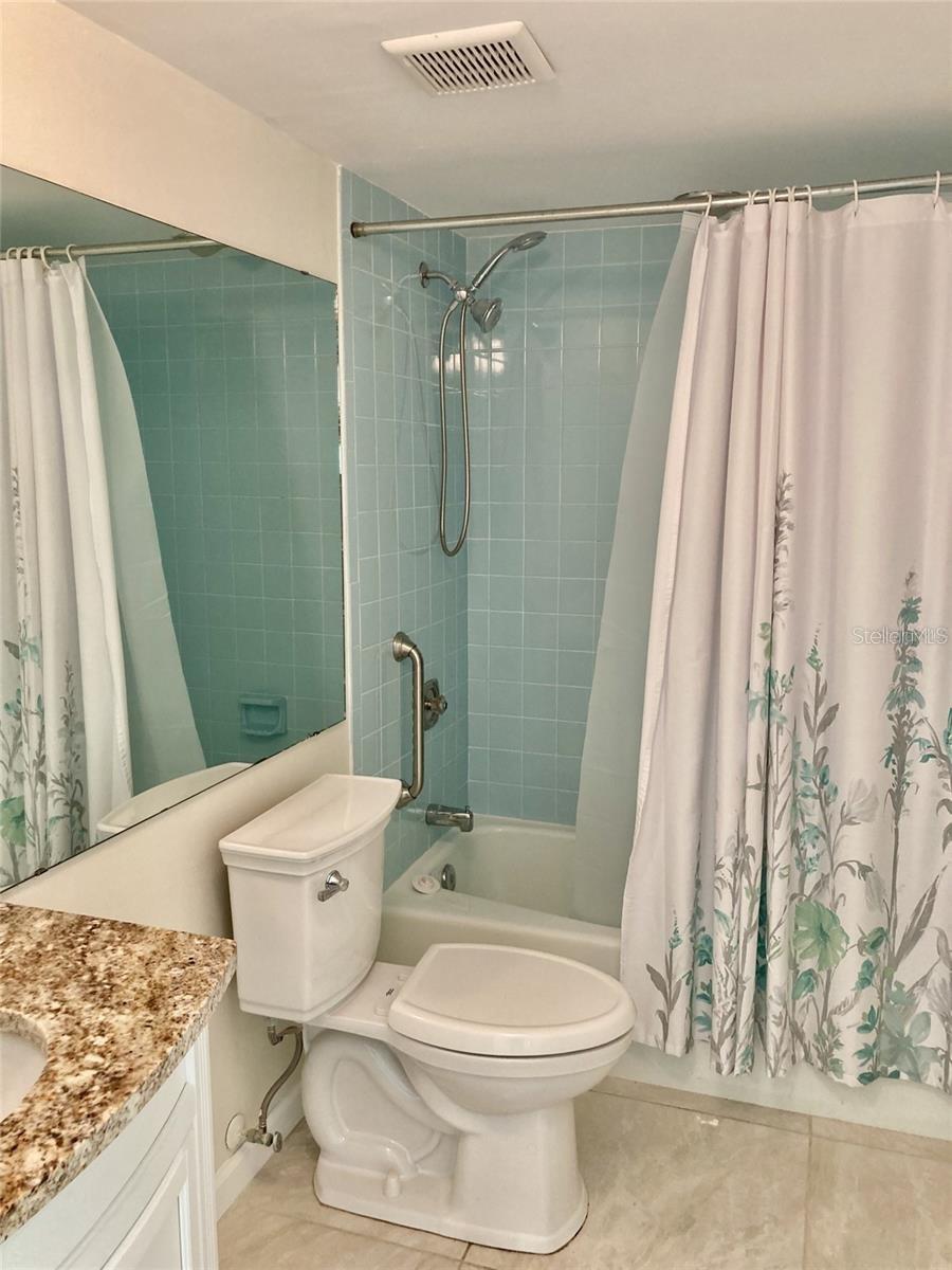 6430 SUN EAGLE LN #203 — photo 22