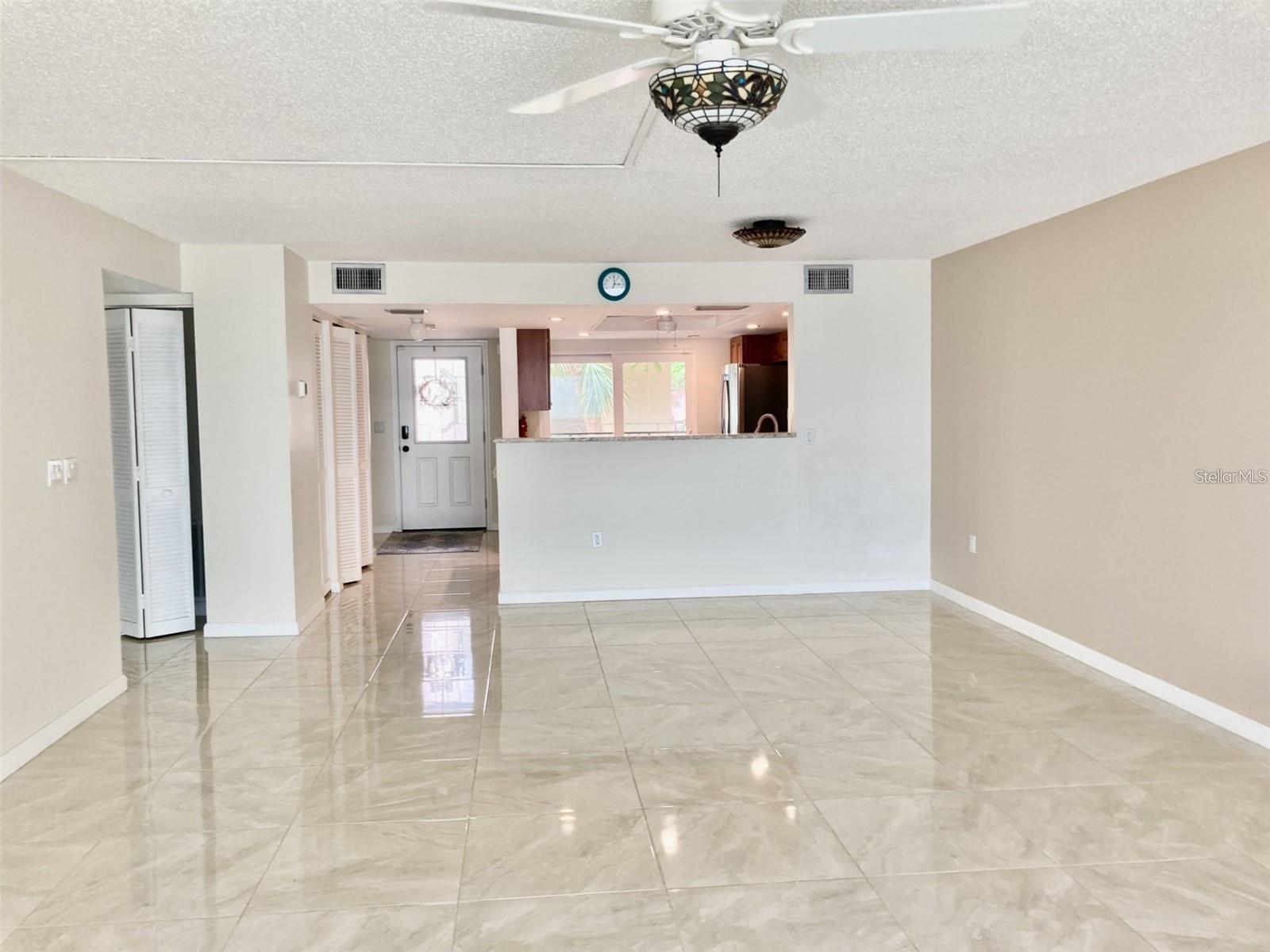 6430 SUN EAGLE LN #203 — photo 6