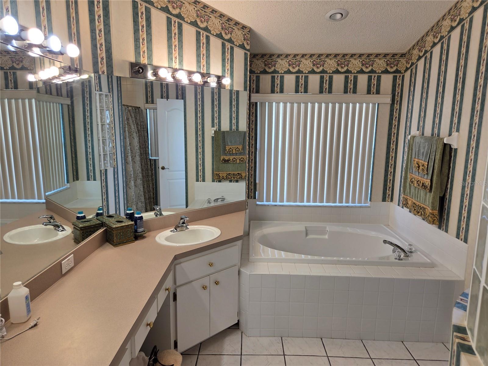 770 WILDFLOWER DR — photo 29