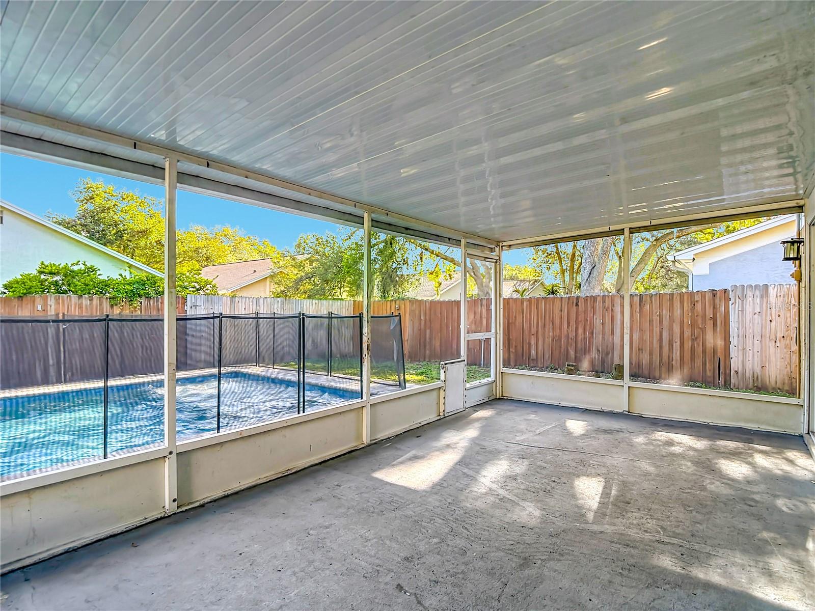 1032 HARDWOOD DR — photo 45