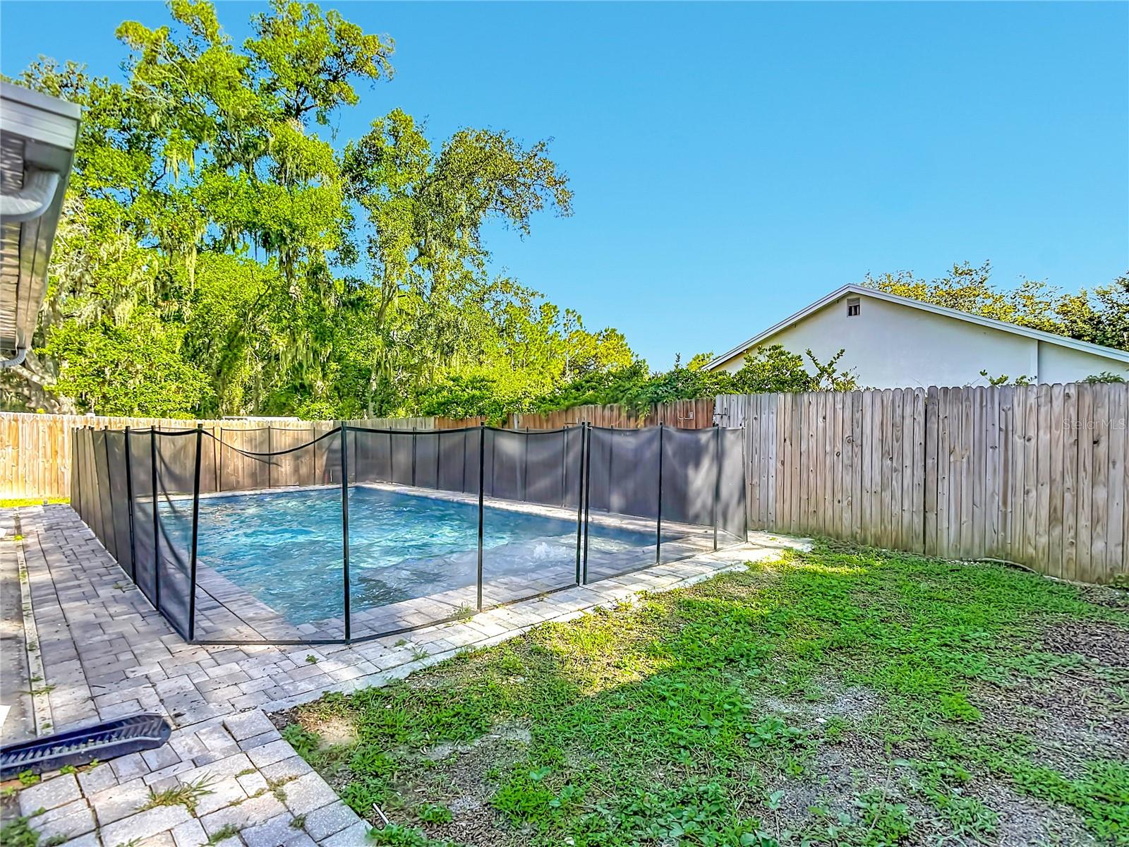 1032 HARDWOOD DR — photo 57