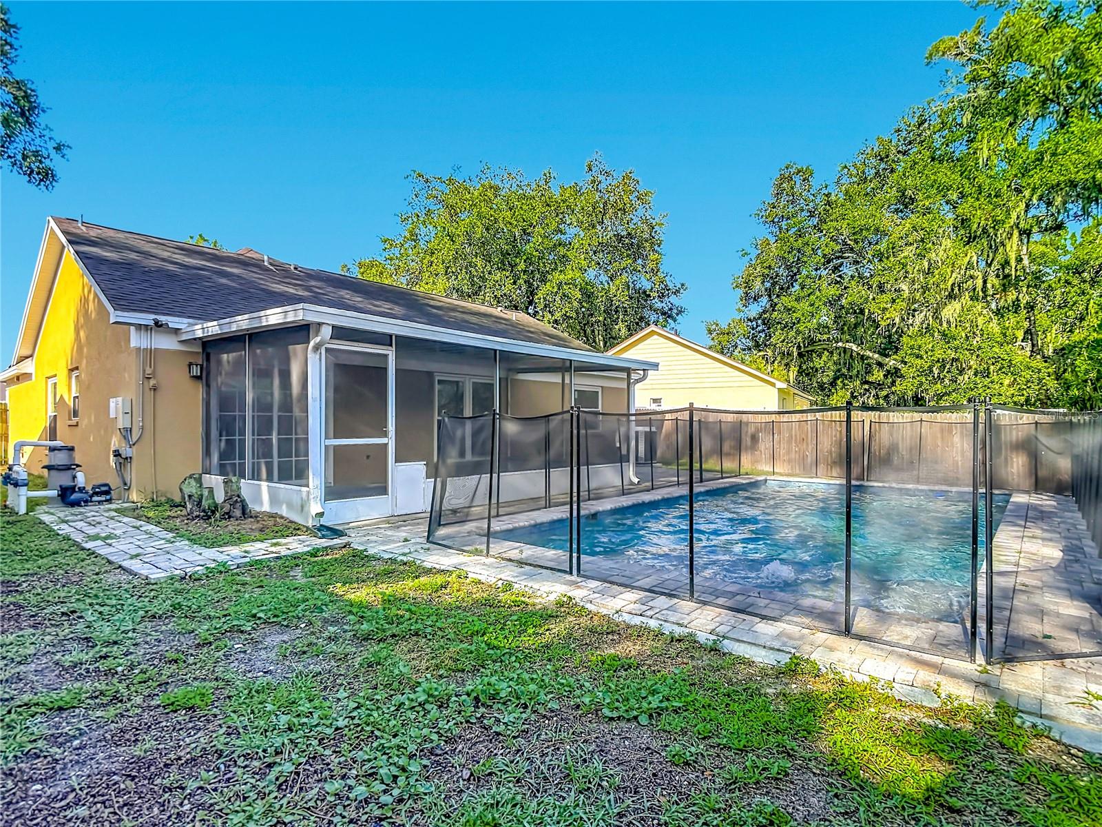 1032 HARDWOOD DR — photo 56