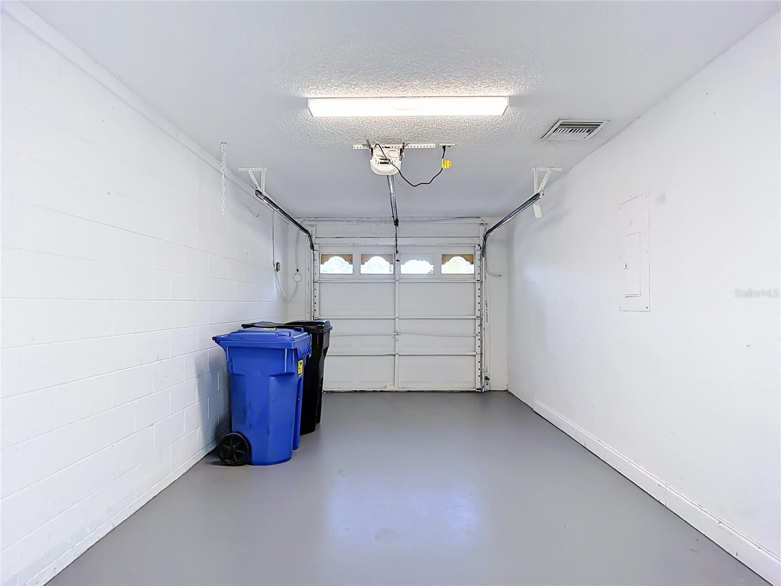 1032 HARDWOOD DR — photo 43