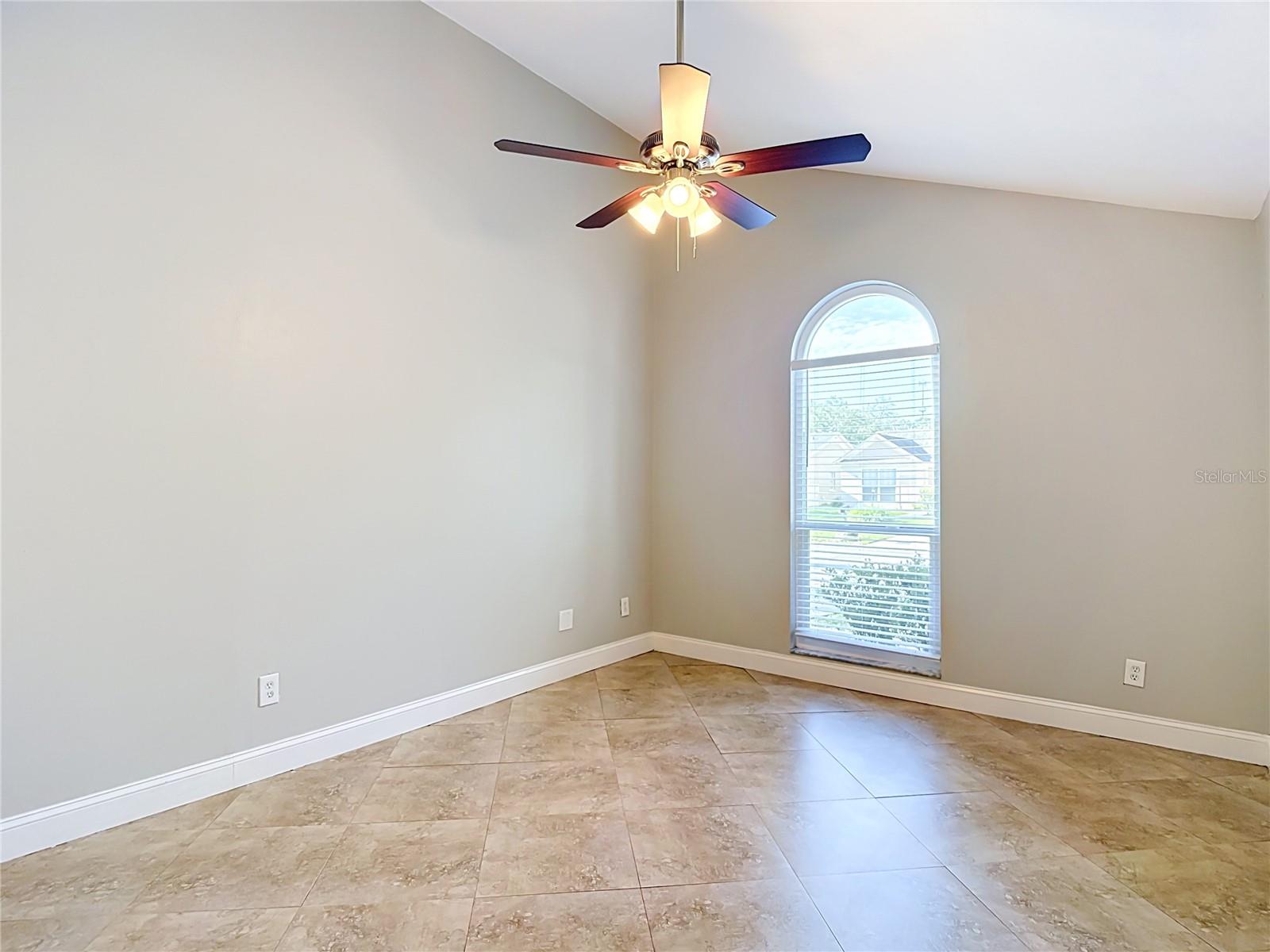 1032 HARDWOOD DR — photo 18