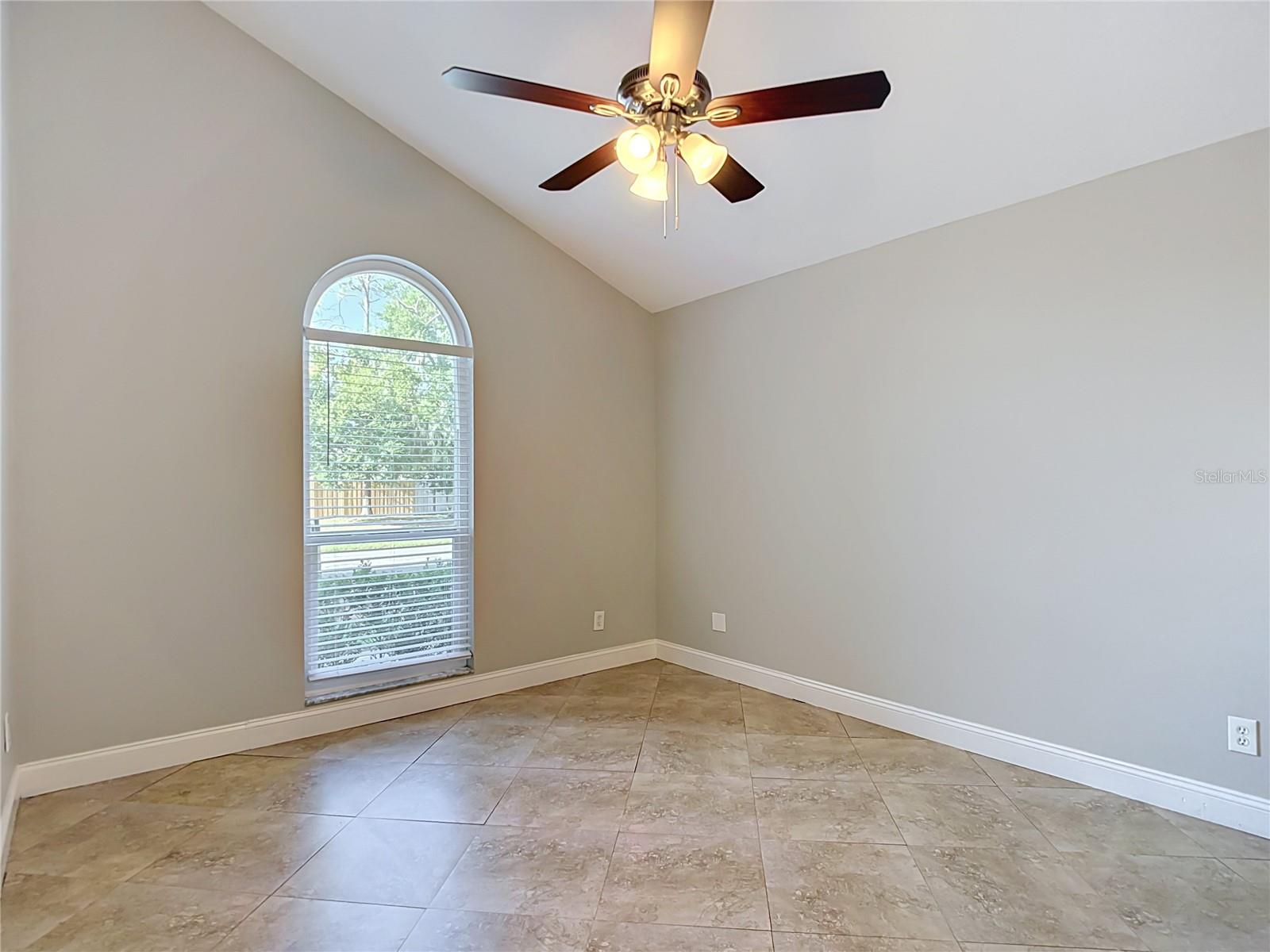 1032 HARDWOOD DR — photo 21