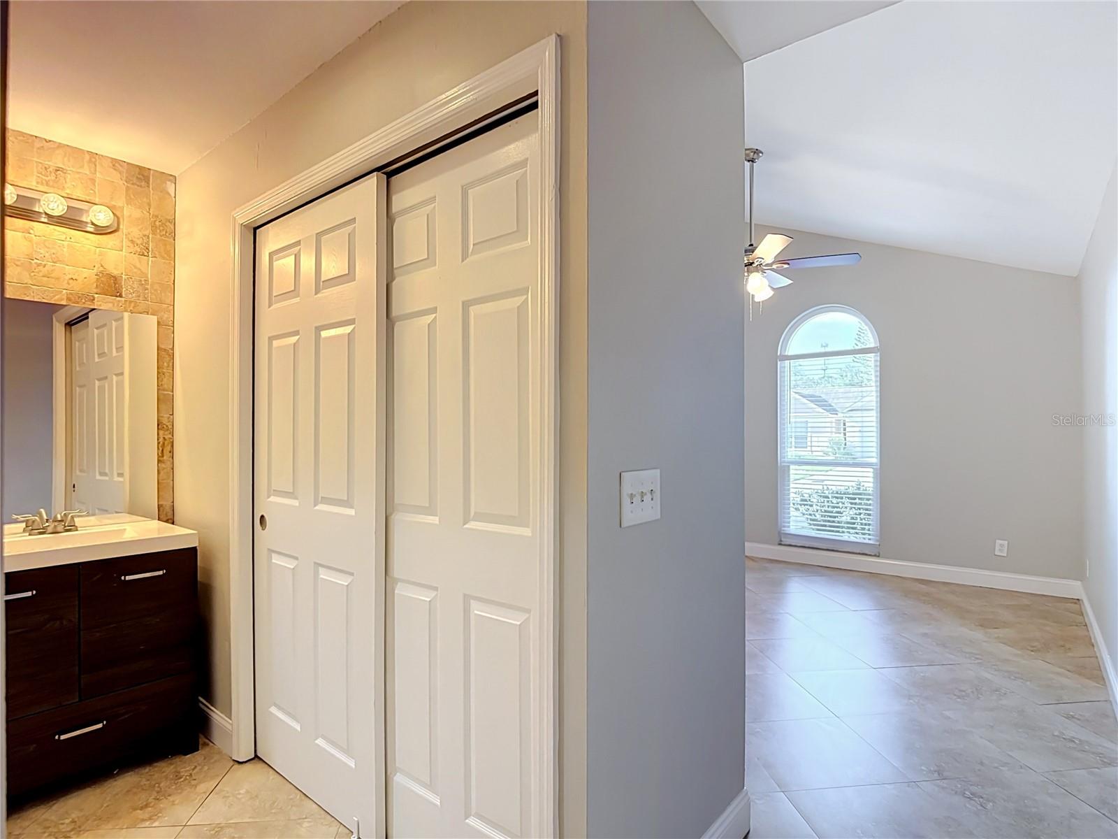 1032 HARDWOOD DR — photo 41