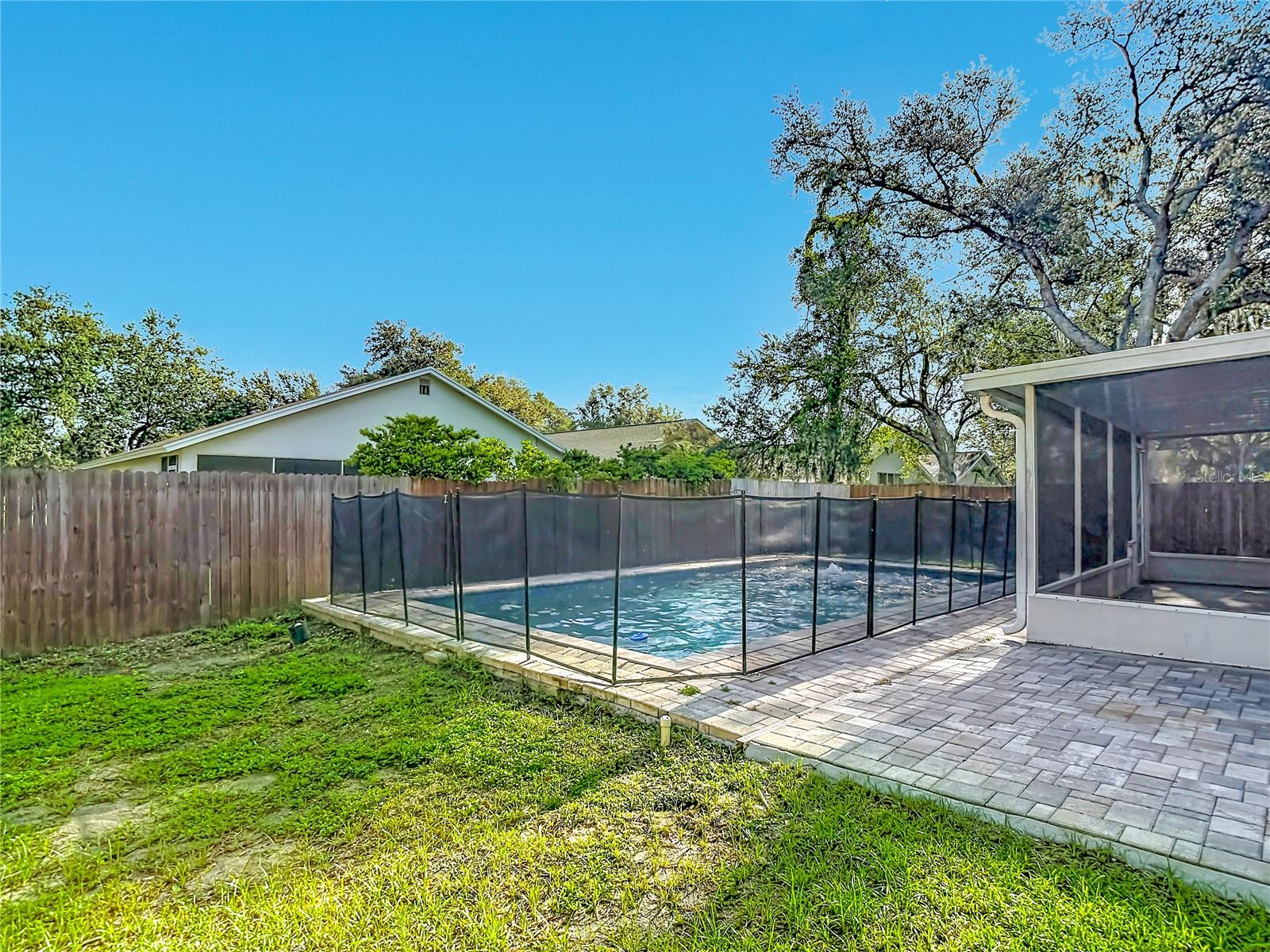 1032 HARDWOOD DR — photo 52
