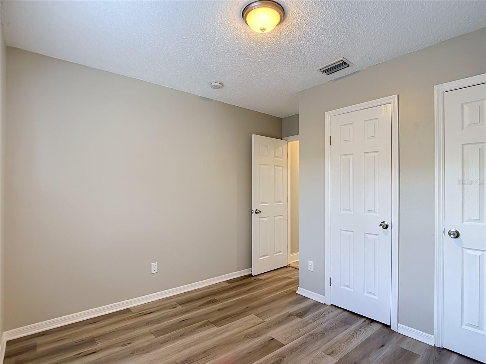 1032 HARDWOOD DR — photo 35