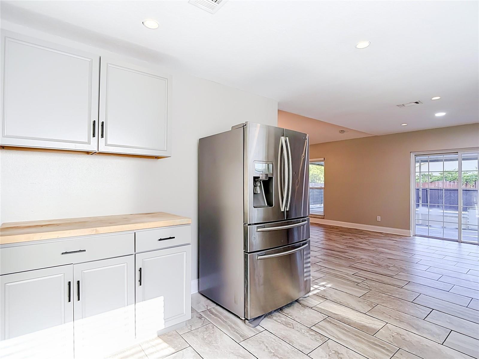 1032 HARDWOOD DR — photo 16