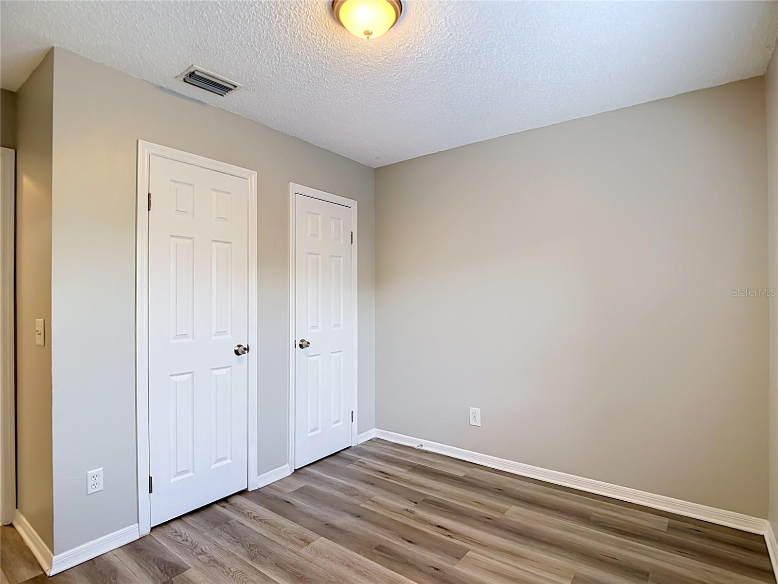 1032 HARDWOOD DR — photo 34