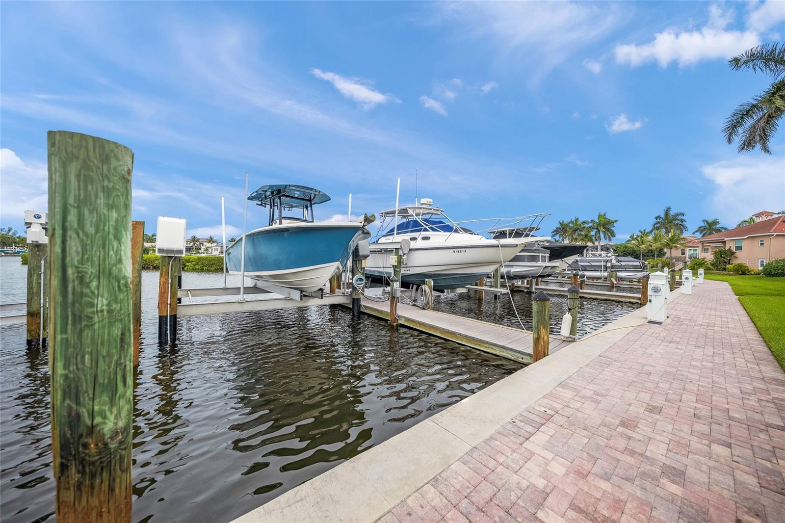 4110 COMMODORE BLVD — photo 40
