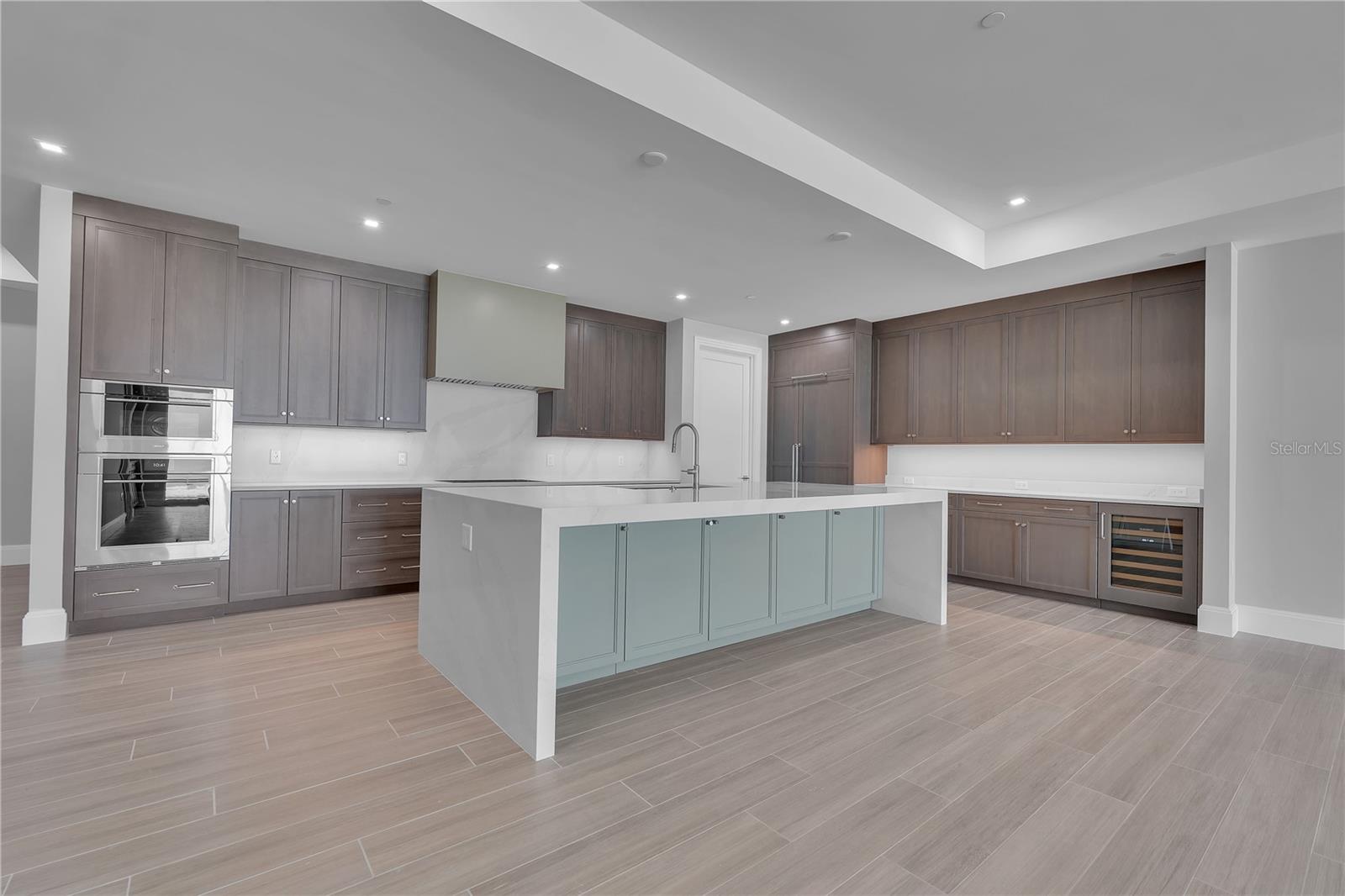 70 AVENIDA VENECCIA #202 — photo 9