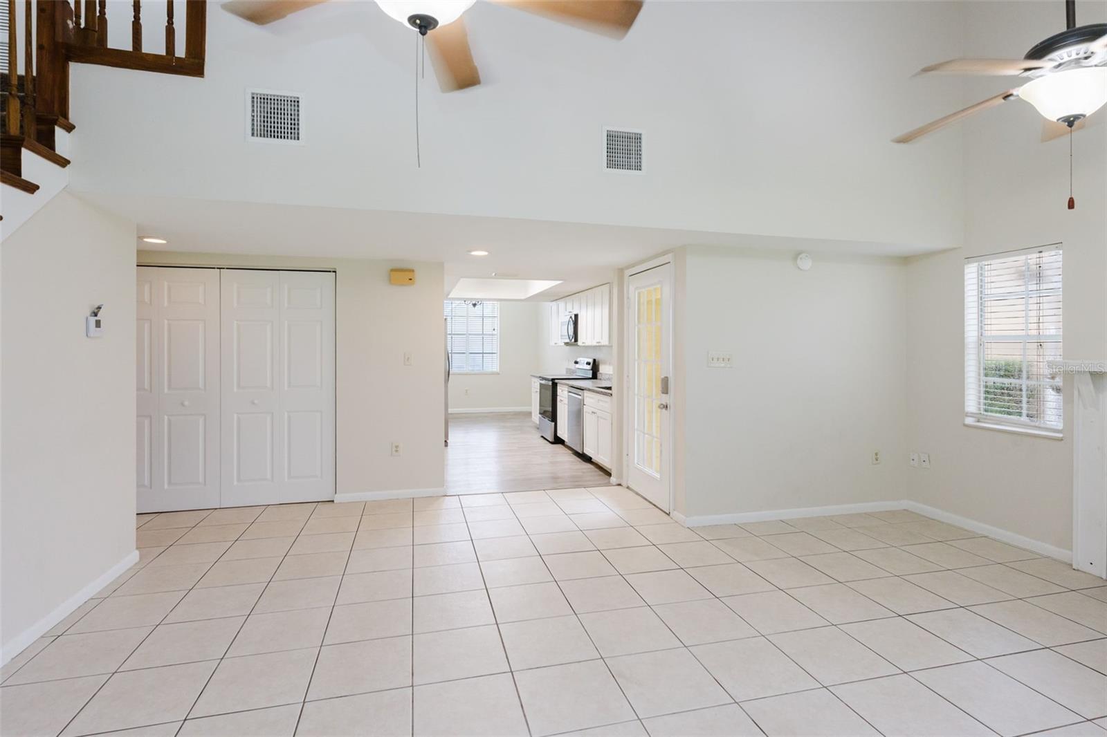 3614 PINE KNOT DR #3614 — photo 8